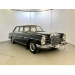 Mercedes-Benz 250s