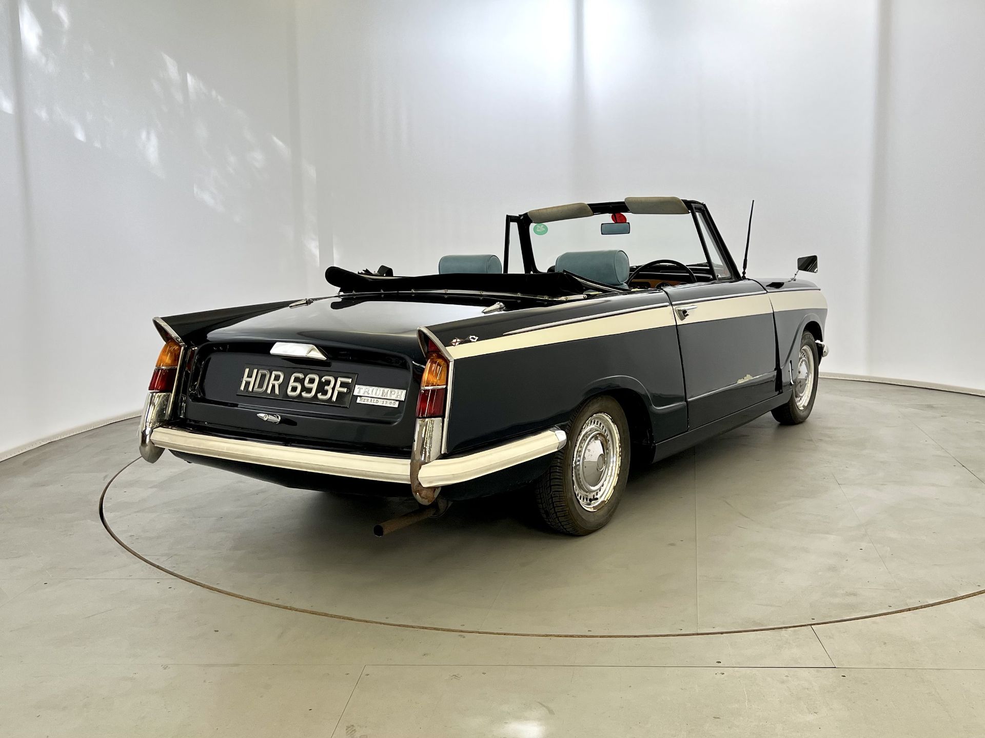 Triumph Herald - Image 9 of 31