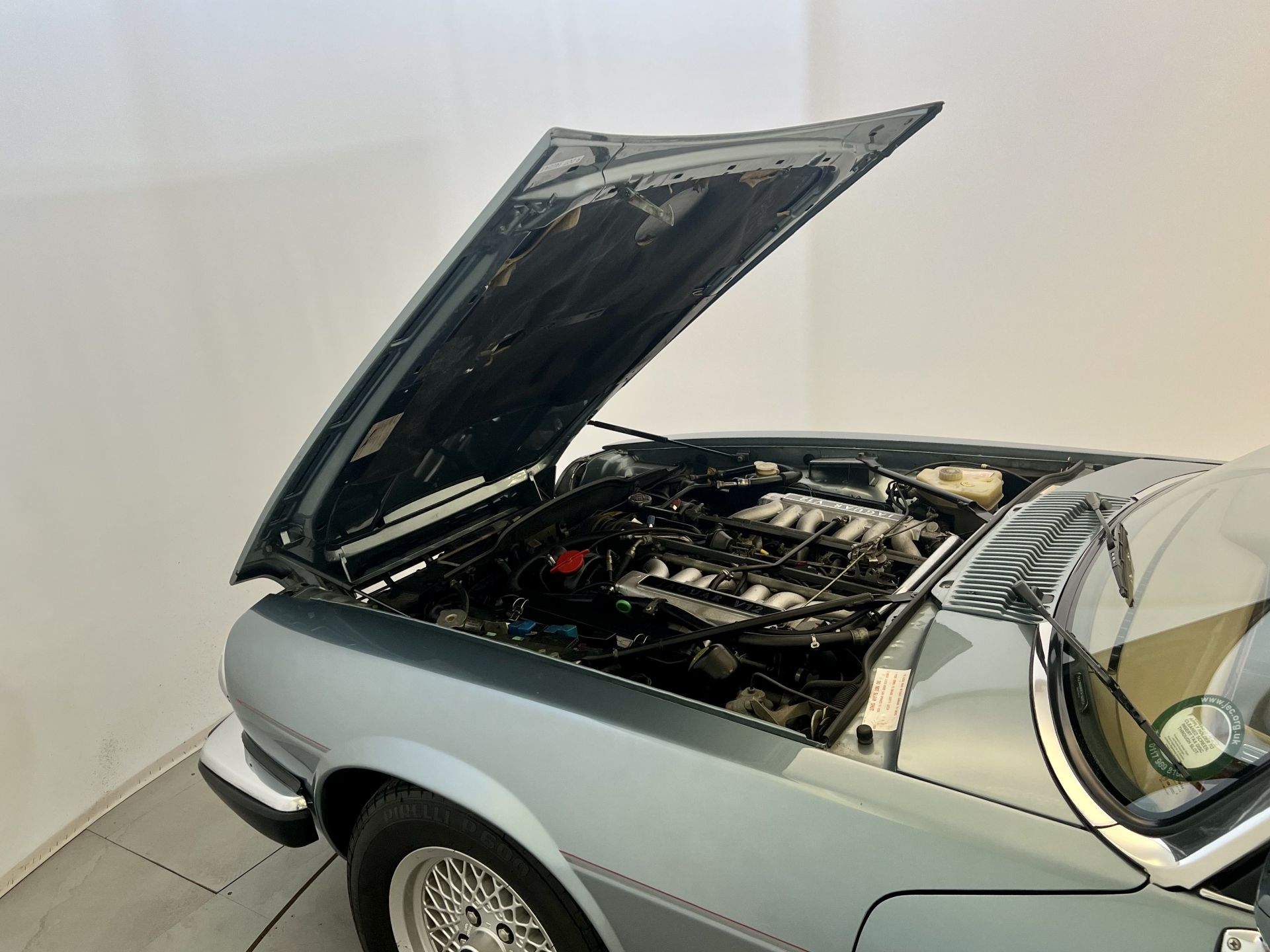 Jaguar XJS V12 Cabriolet - Image 28 of 33