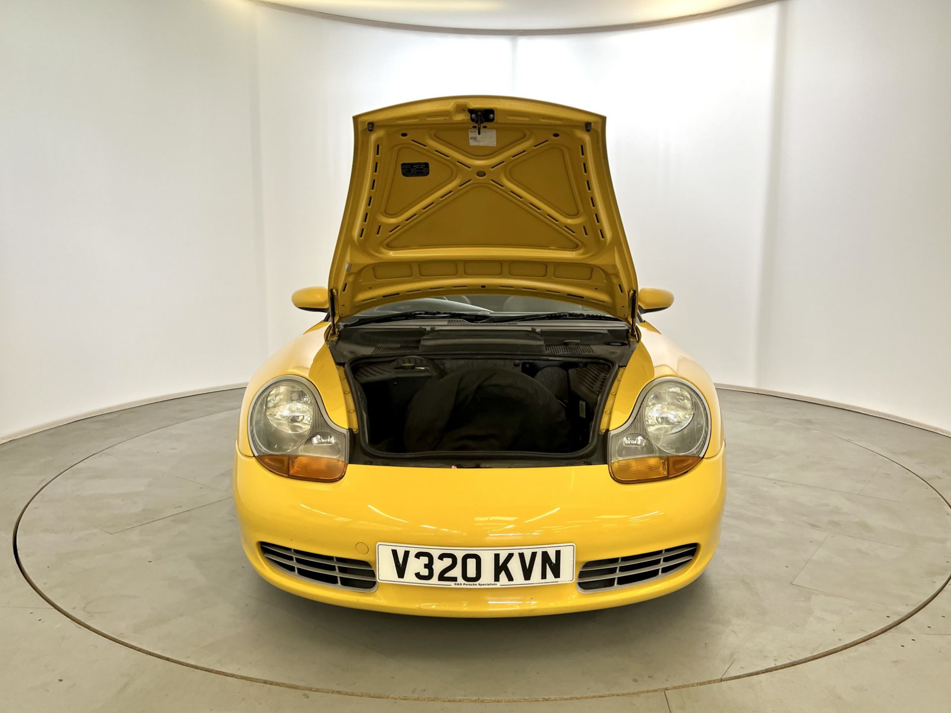 Porsche Boxster - Image 28 of 31