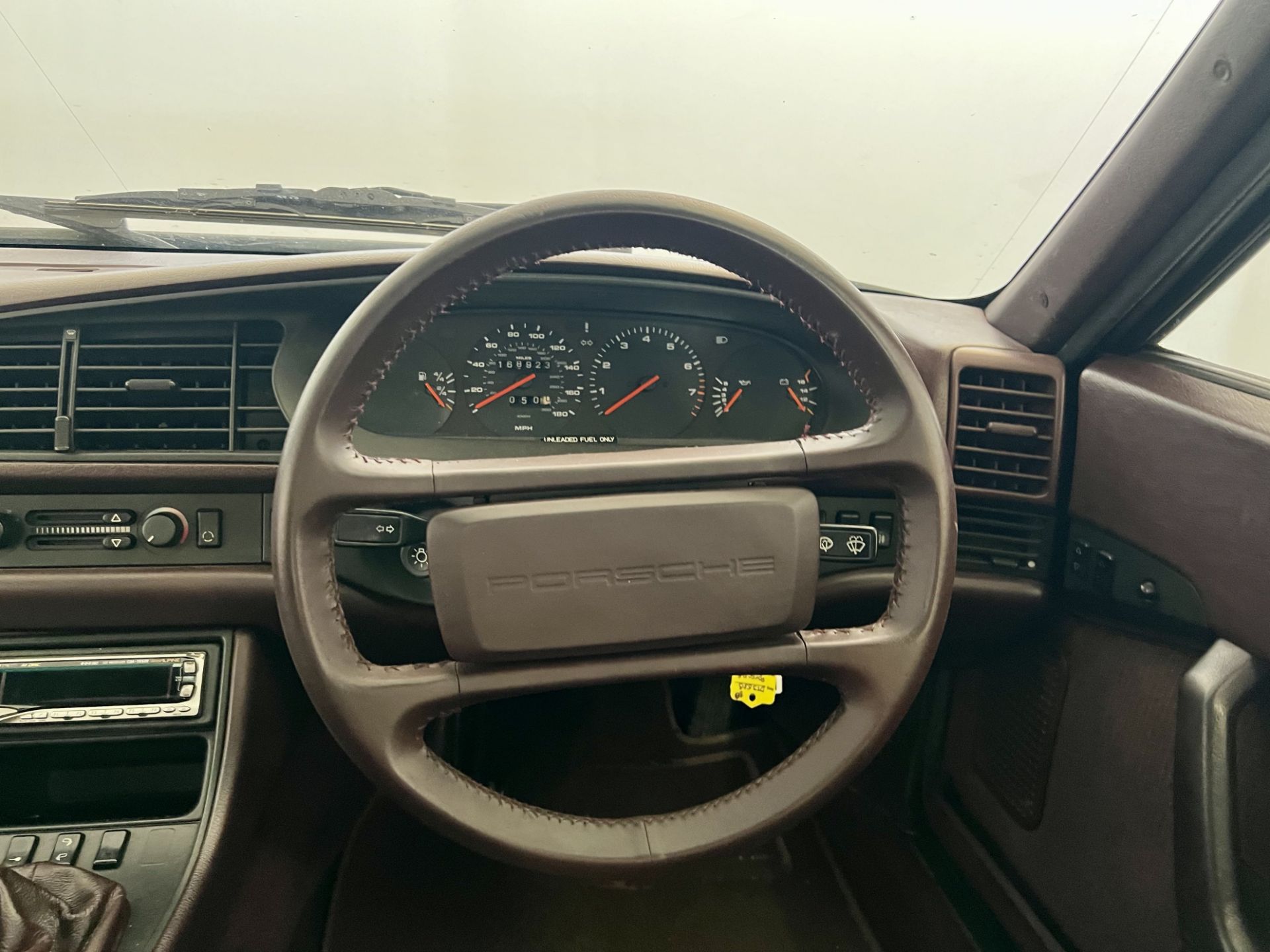 Porsche 944 S - Image 25 of 29