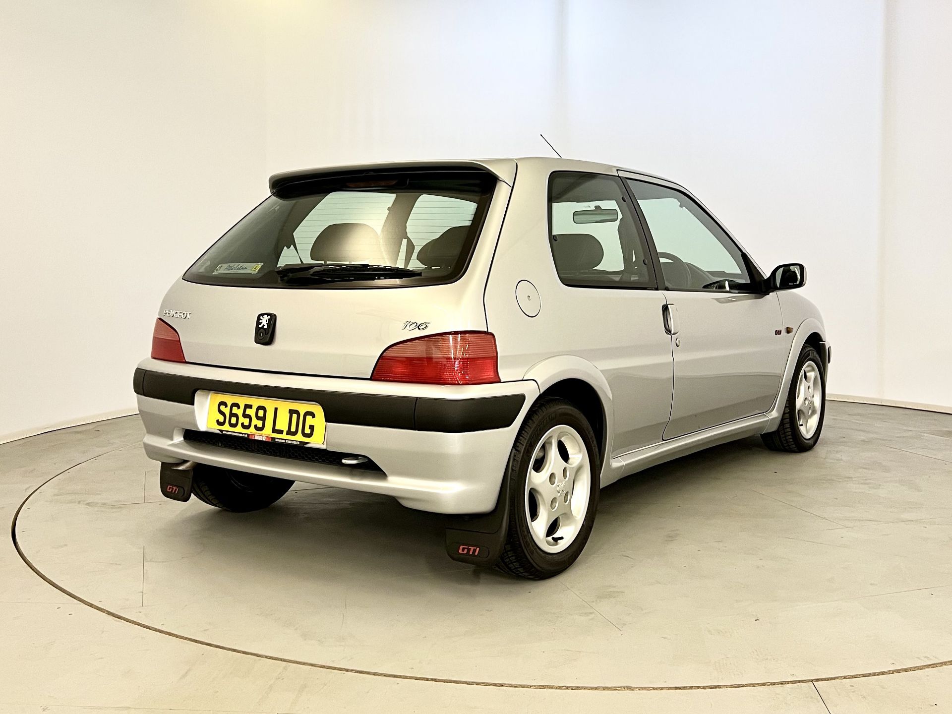 Peugeot 106 GTI - Image 9 of 30