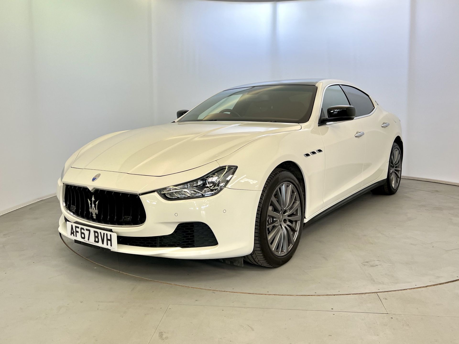 Maserati Ghibli - Image 3 of 34