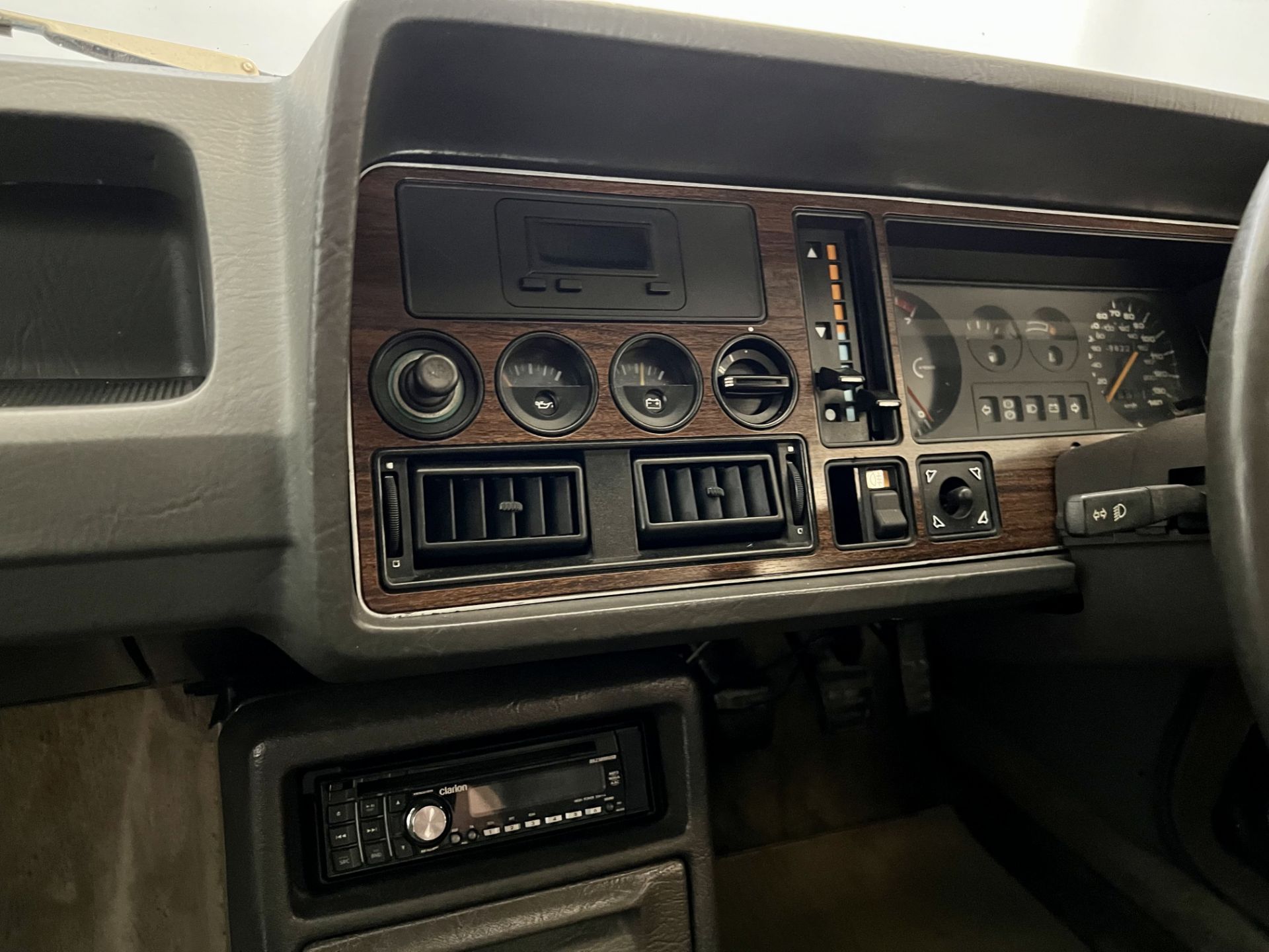 Ford Granada - Image 30 of 36