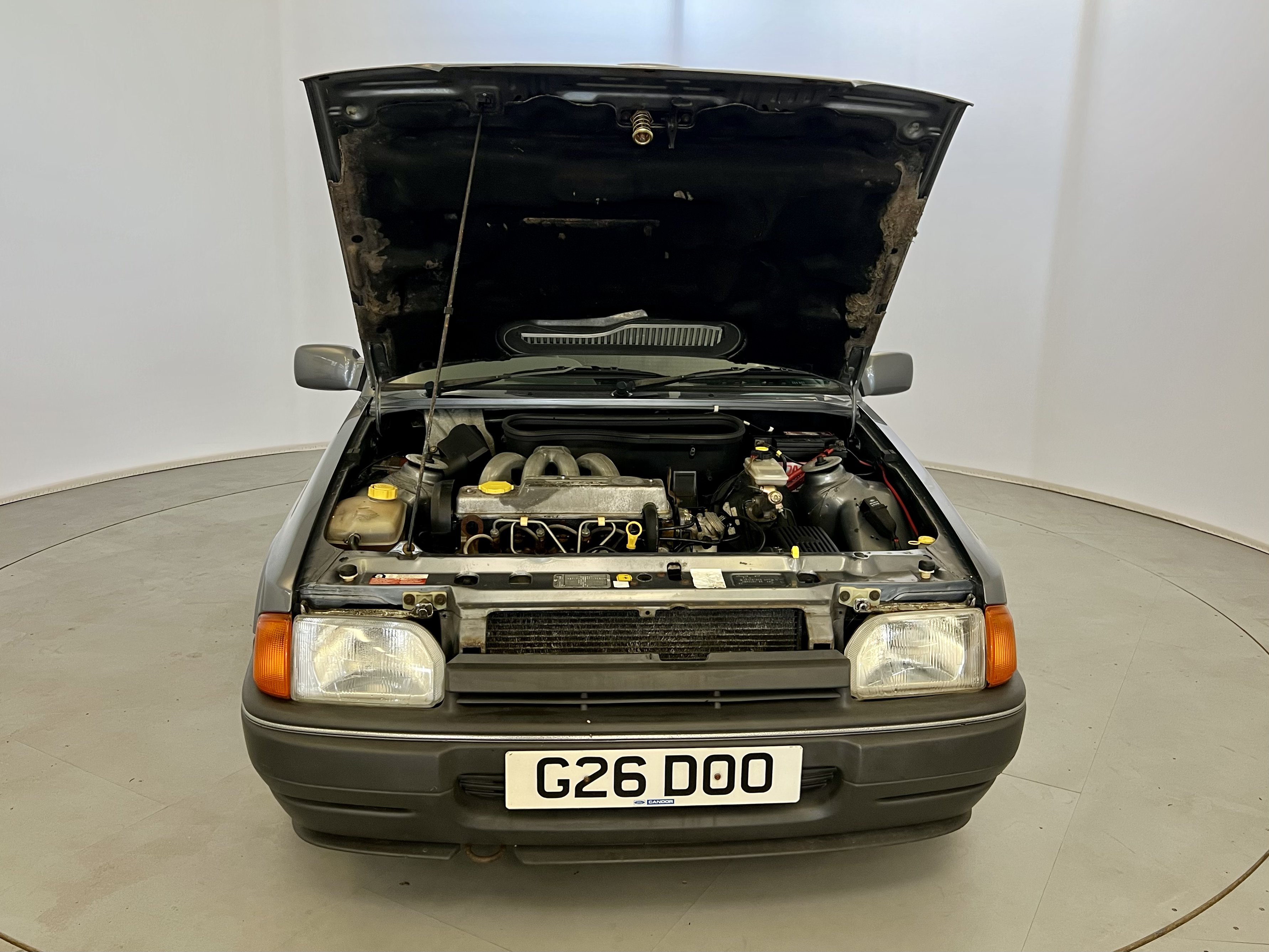 Ford Orion DX - Image 33 of 34