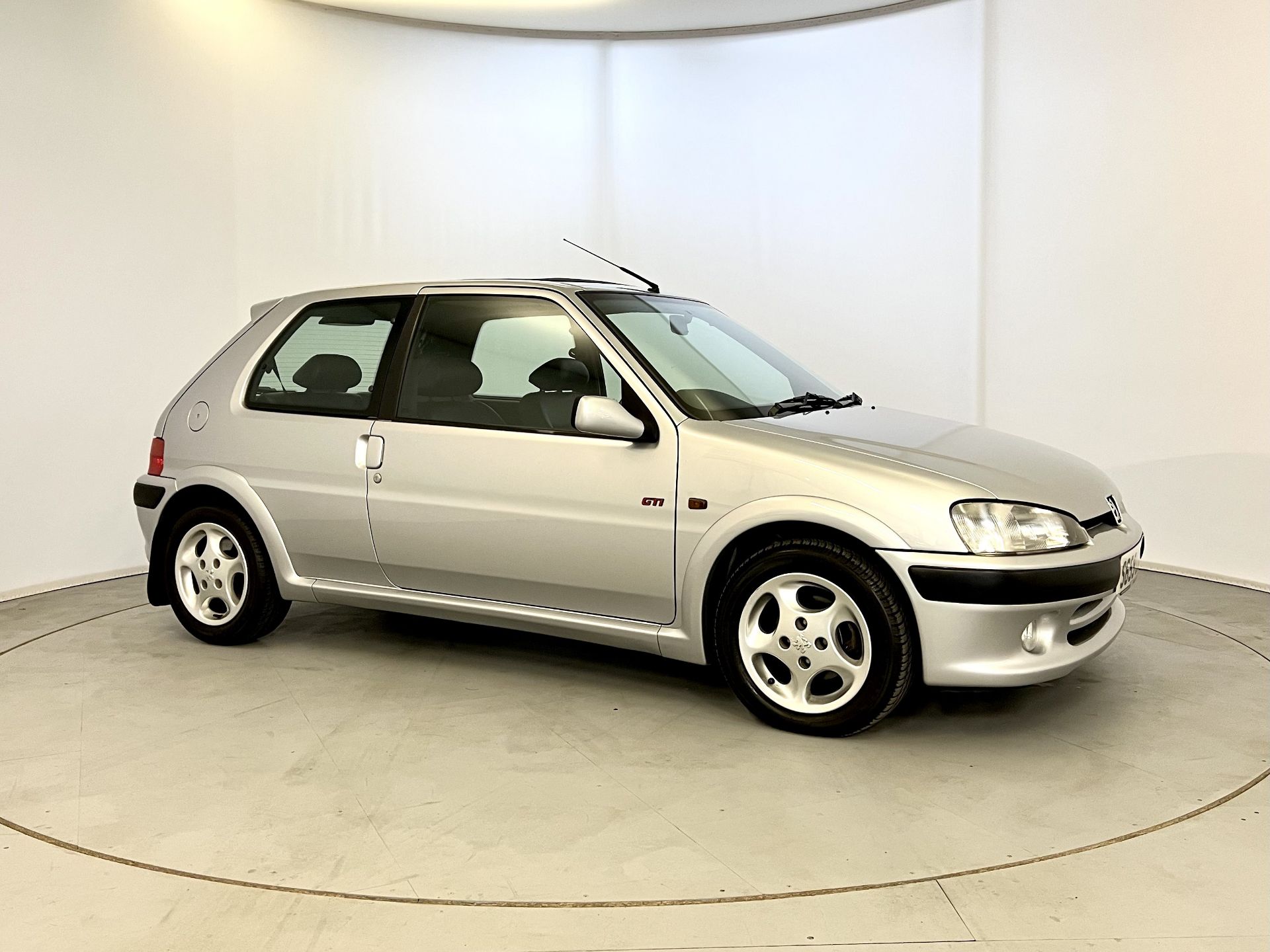 Peugeot 106 GTI - Image 12 of 30