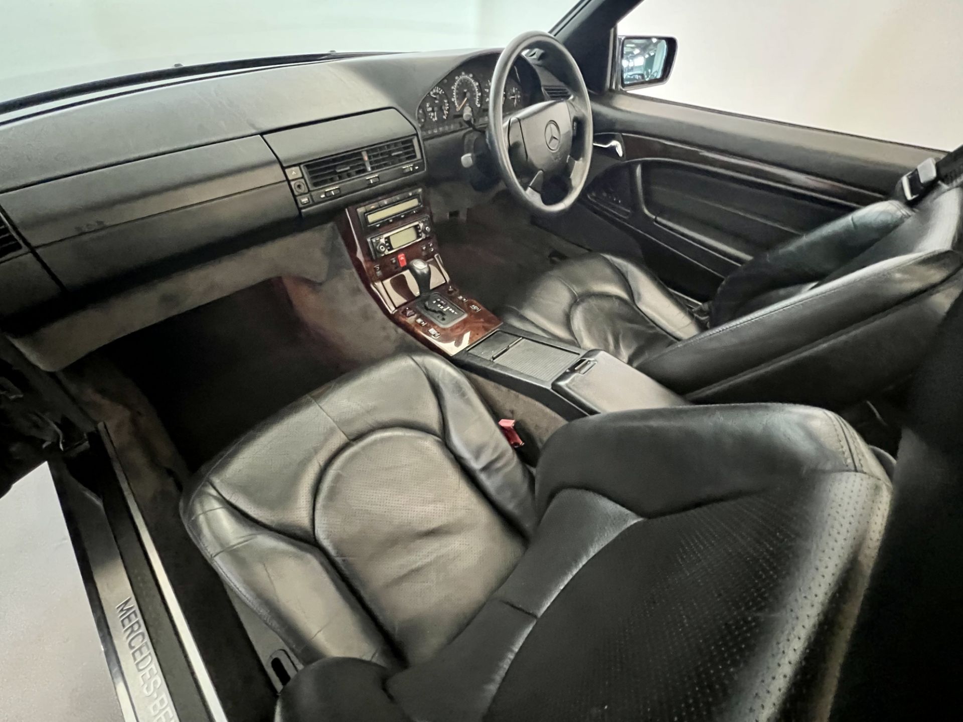 Mercedes SL320 - Image 26 of 48