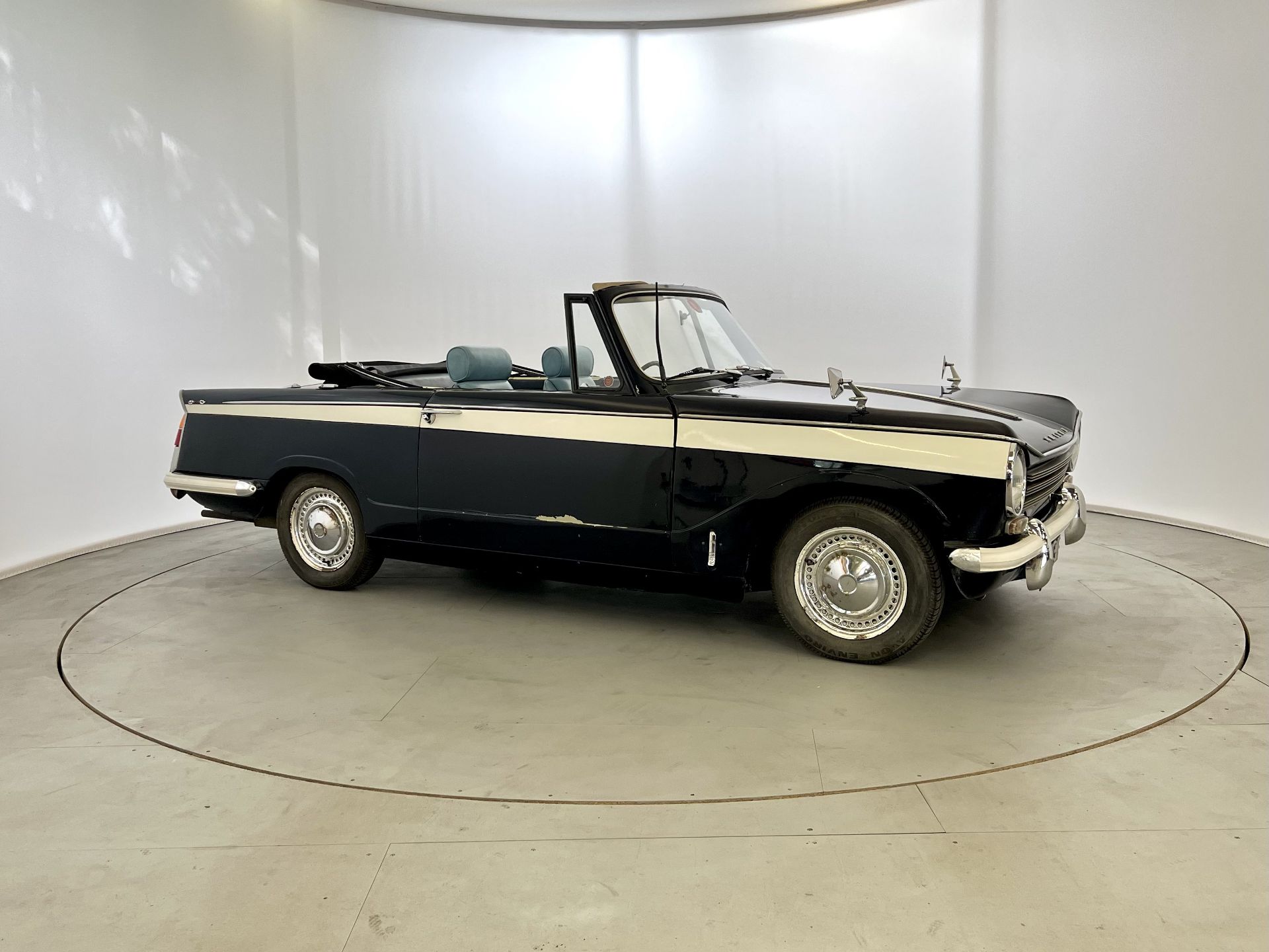 Triumph Herald - Image 12 of 31