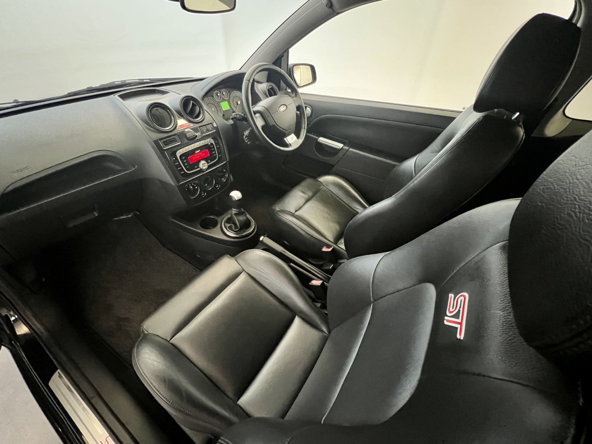 Ford Fiesta ST500 - Image 26 of 35