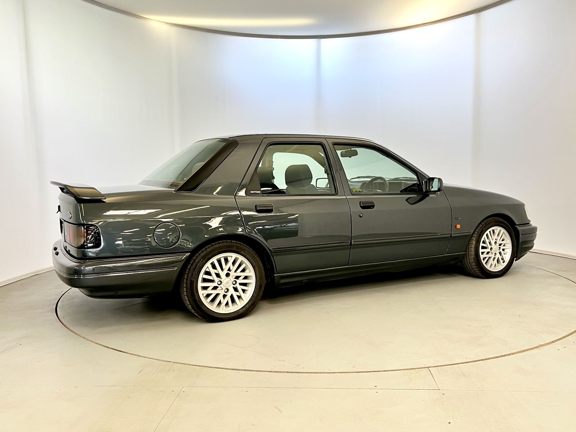 Ford Sierra Sapphire Cosworth - Image 10 of 37
