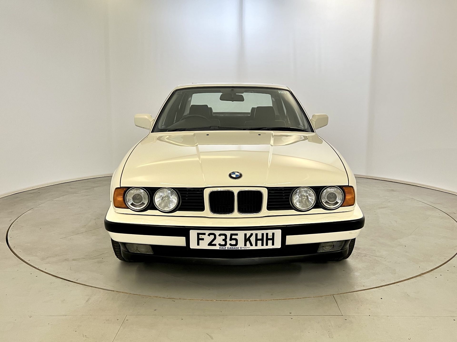 BMW 525i SE - Image 2 of 36