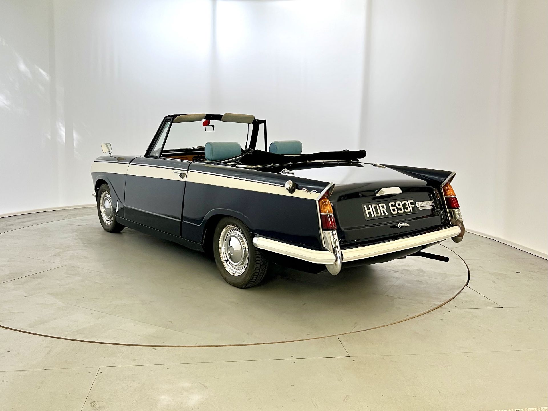 Triumph Herald - Image 7 of 31