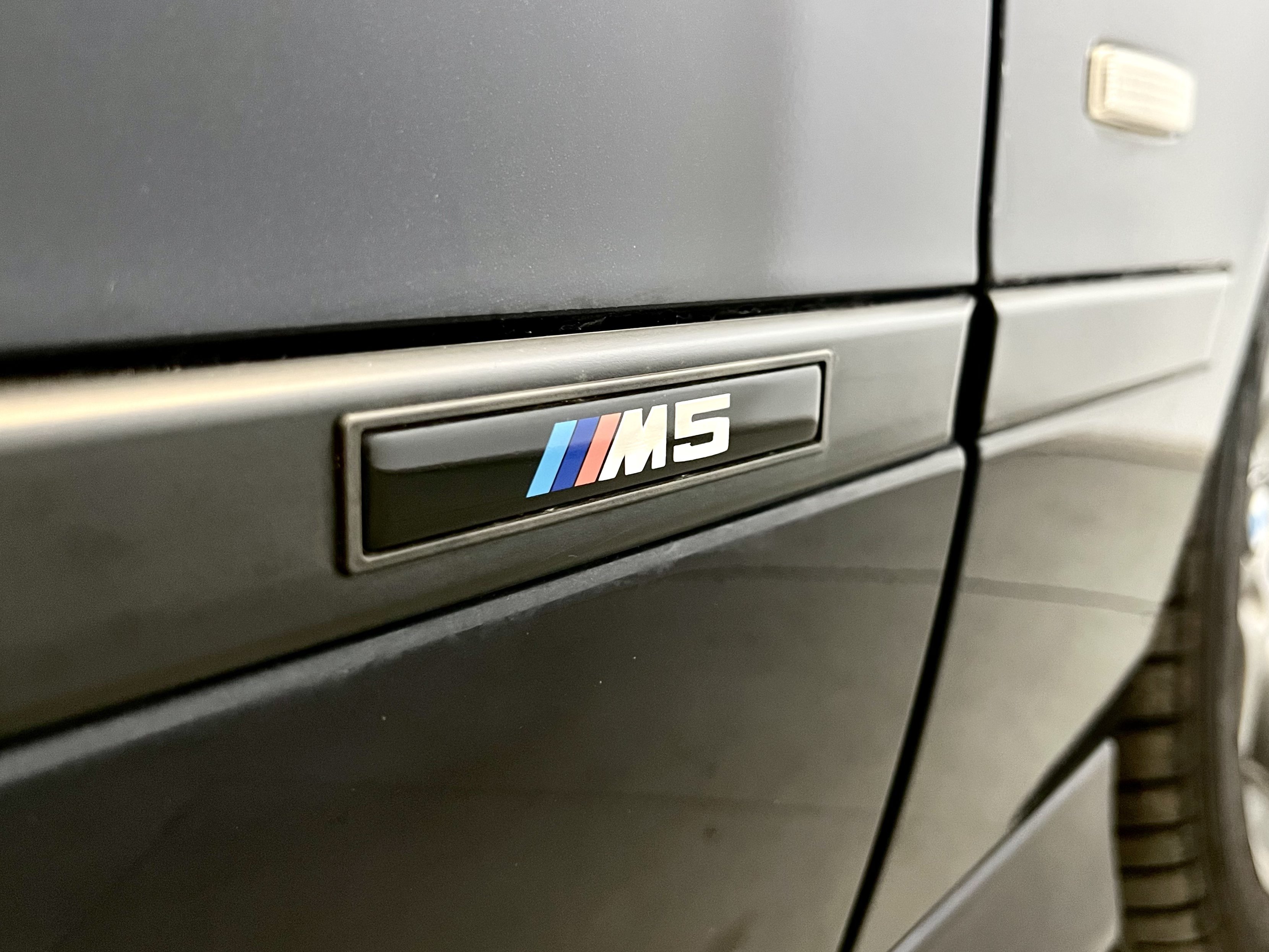 BMW M5 - Image 17 of 37