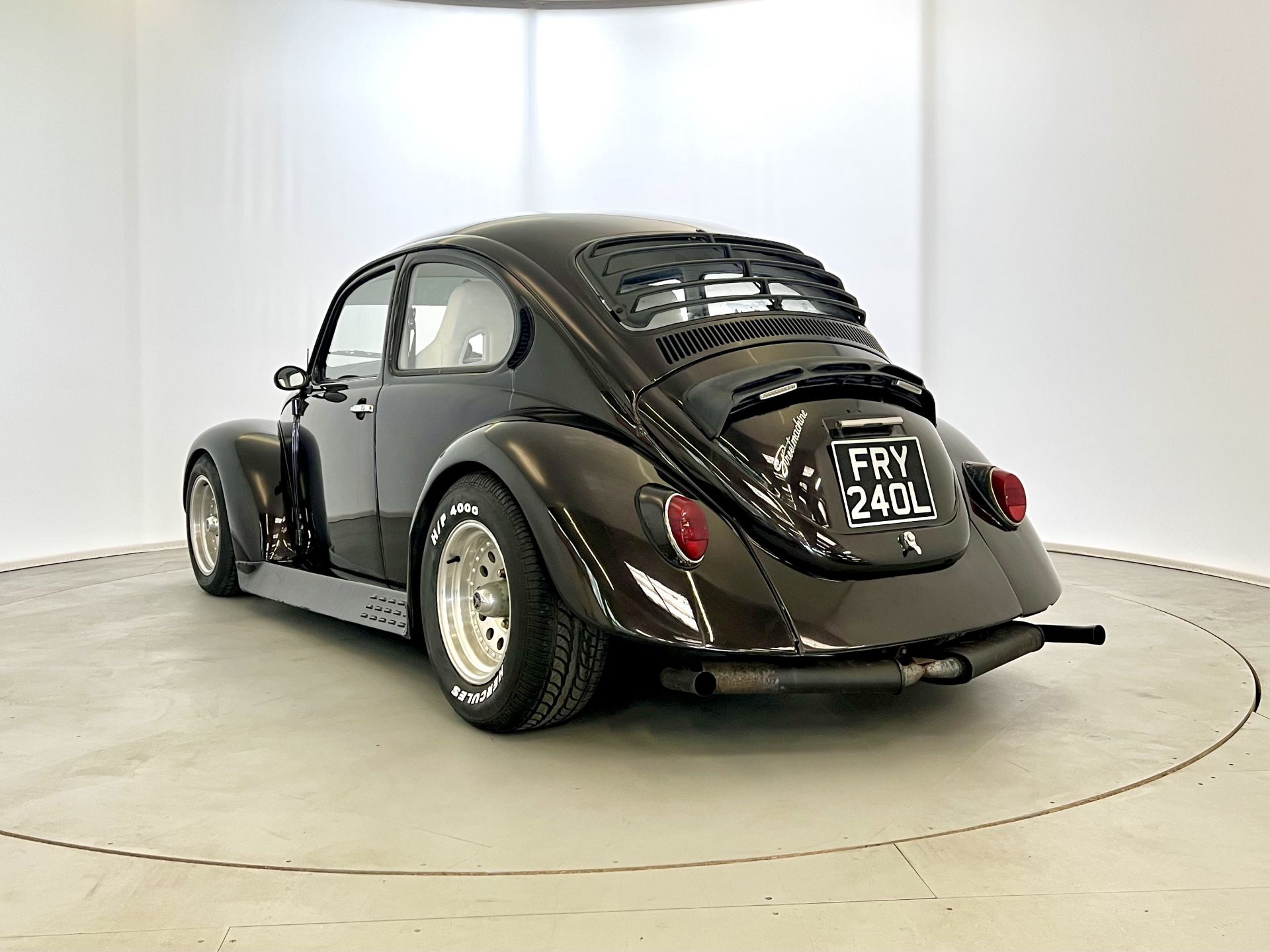 Volkswagen Beetle - Image 7 of 31