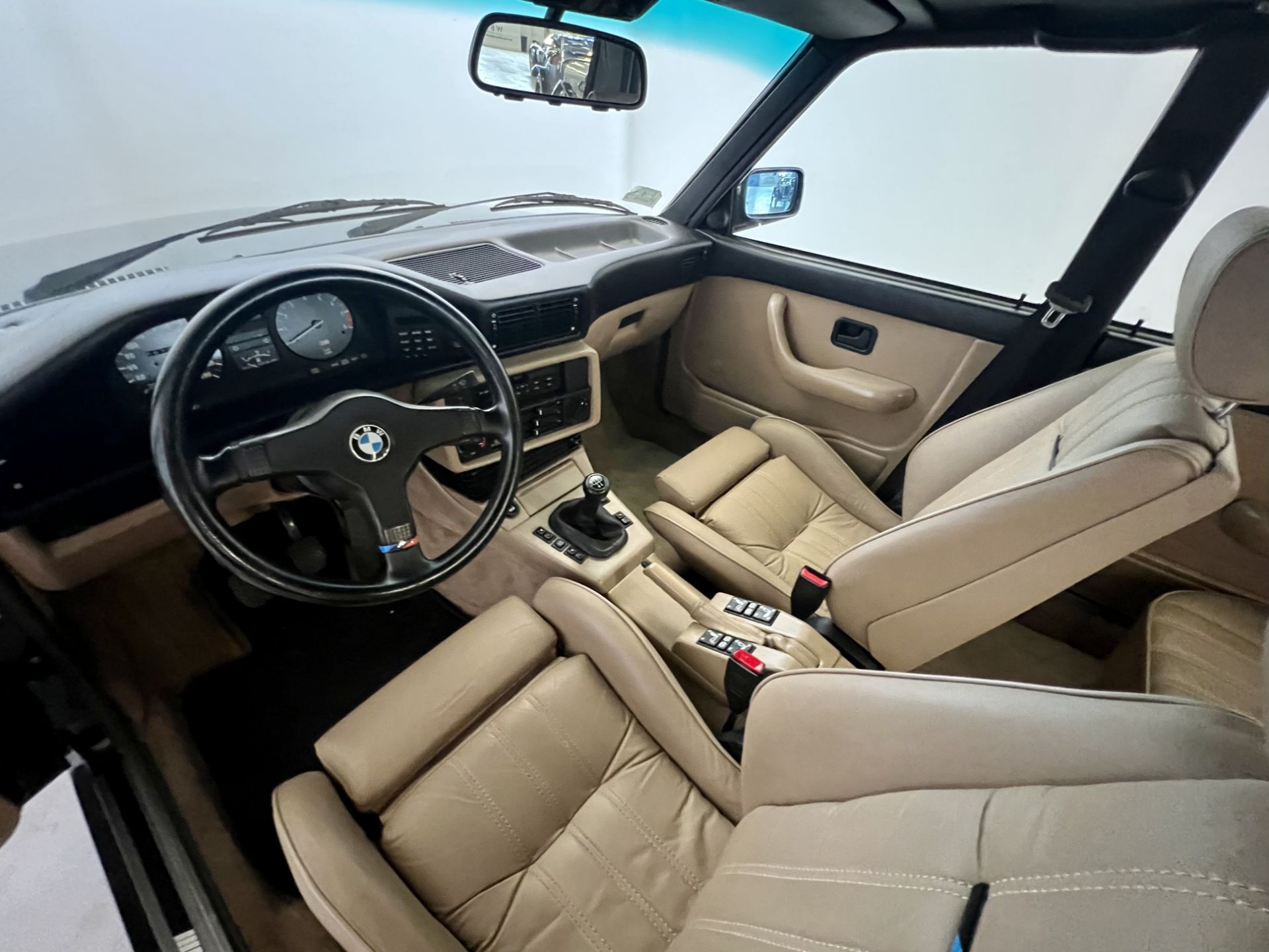 BMW M5 - Image 31 of 41