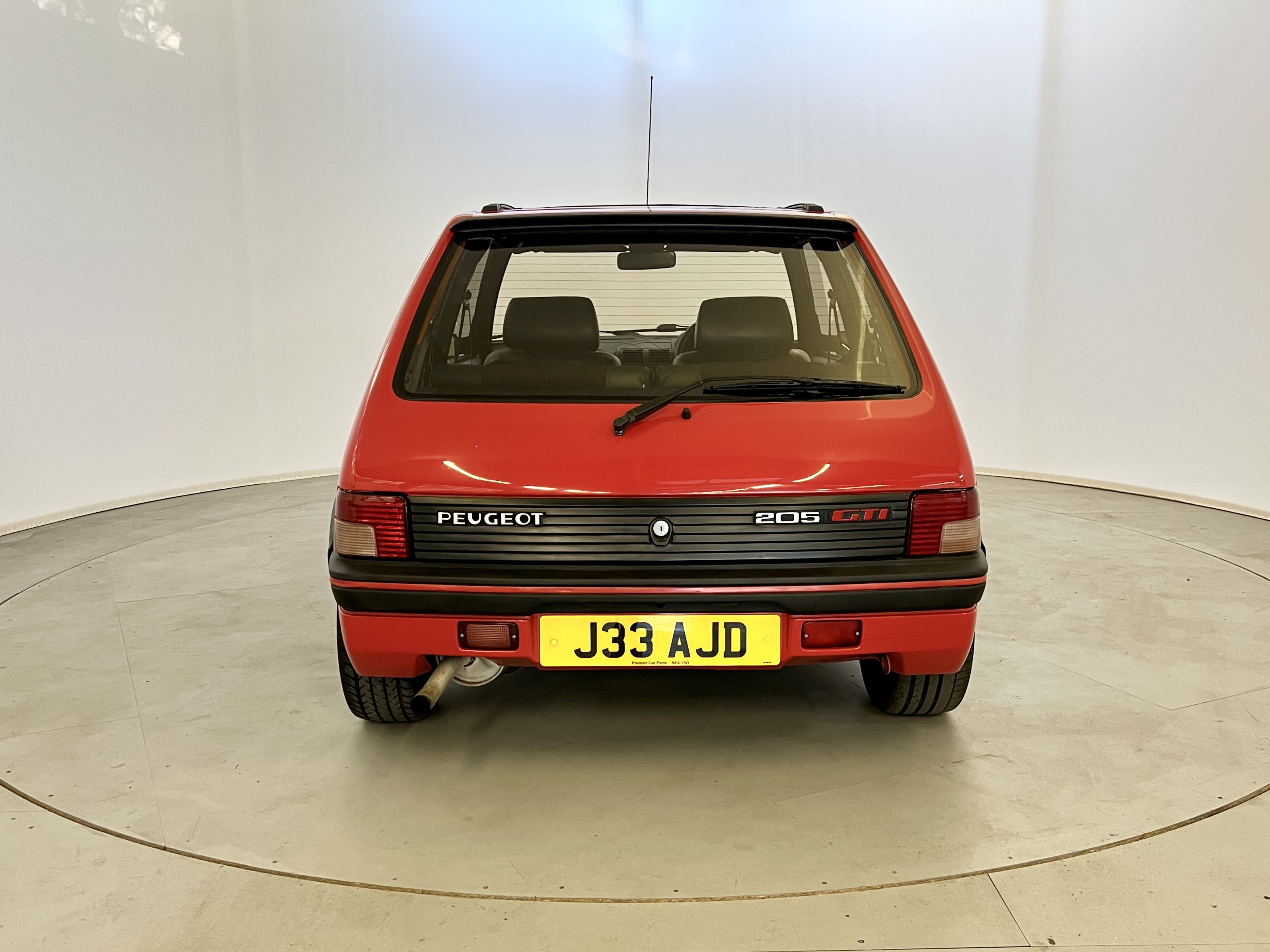 Peugeot 205 GTI 1.9 - Image 8 of 30