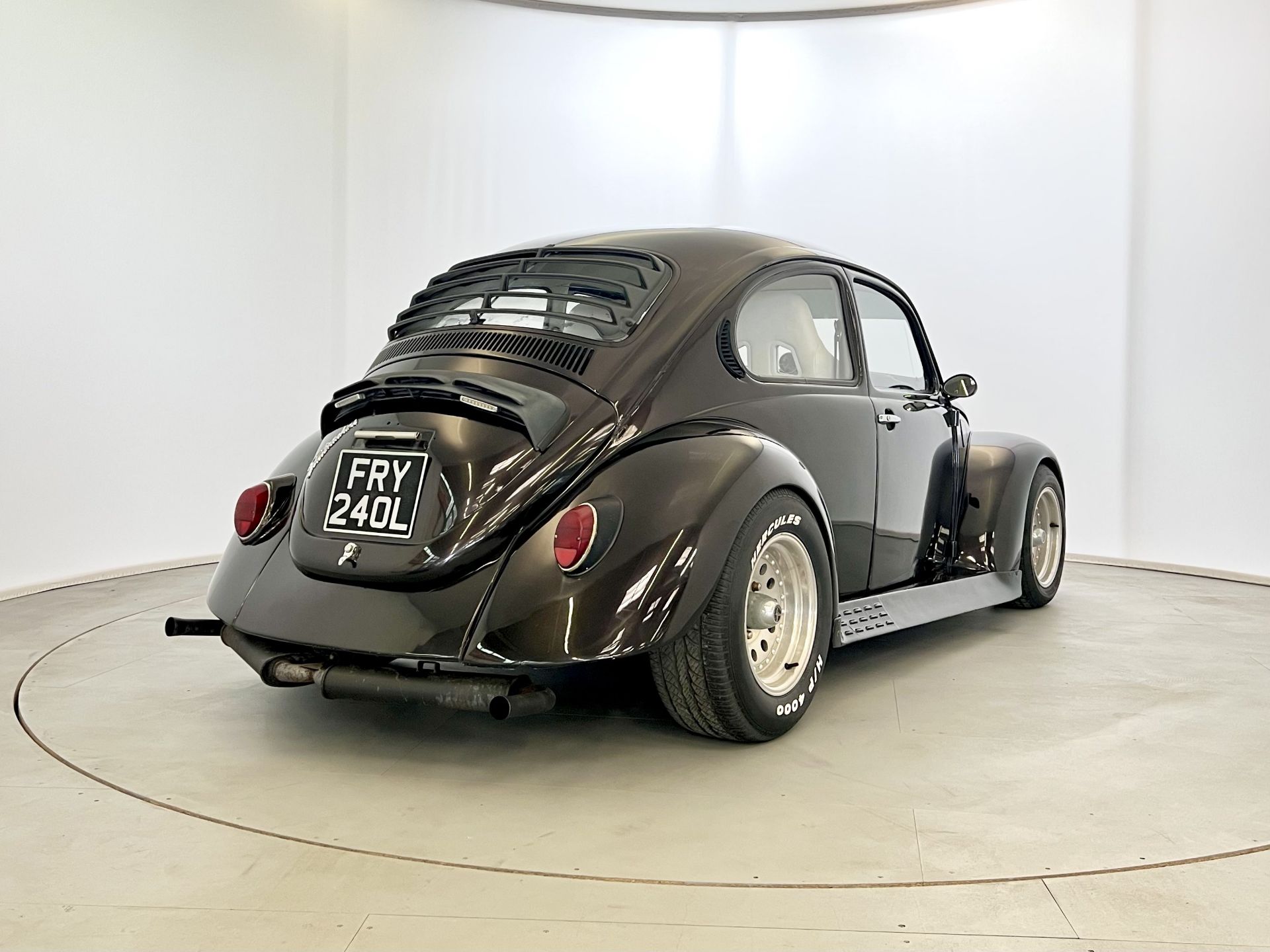 Volkswagen Beetle - Image 9 of 31