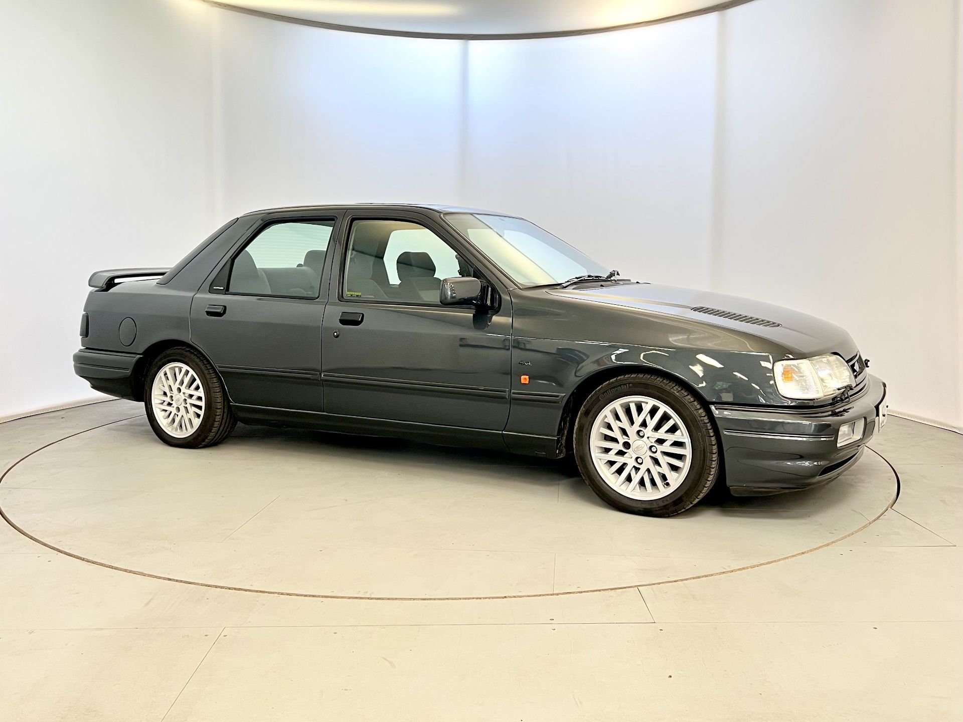 Ford Sierra Sapphire Cosworth - Image 12 of 37