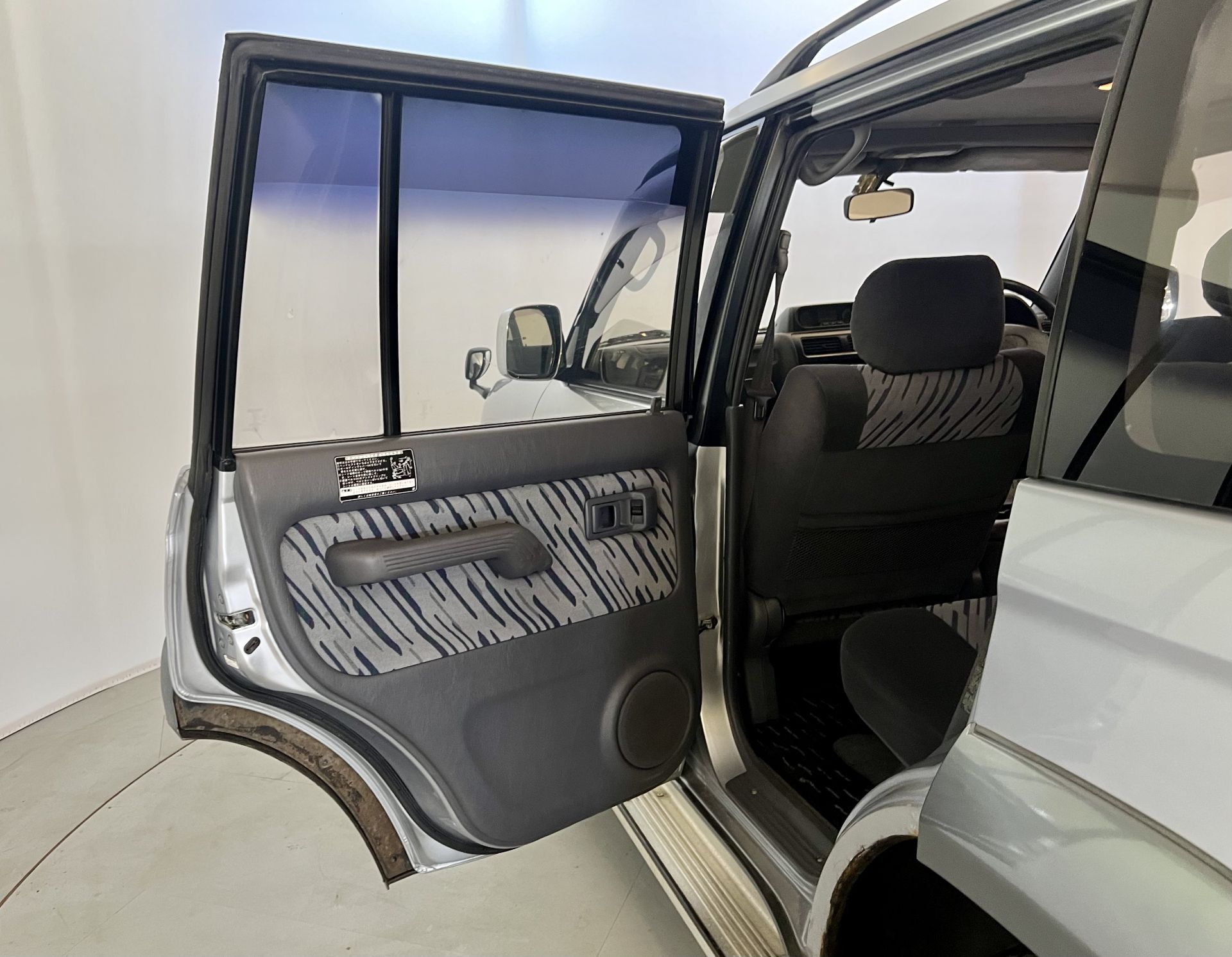 Toyota Landcruiser - Image 23 of 34