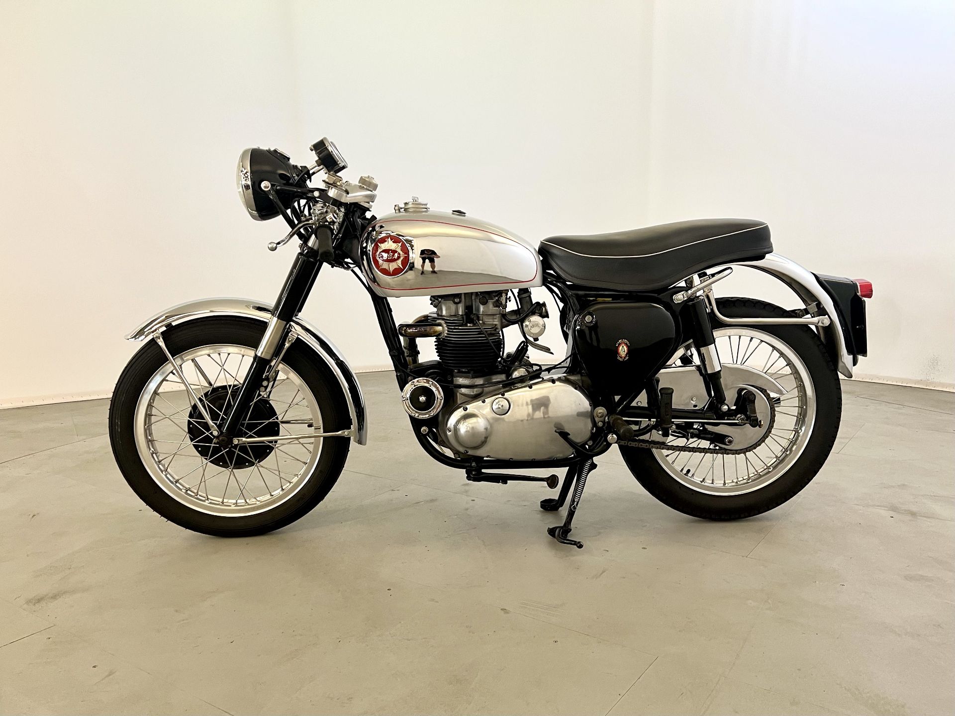 BSA A10 Goldstar - Image 4 of 21