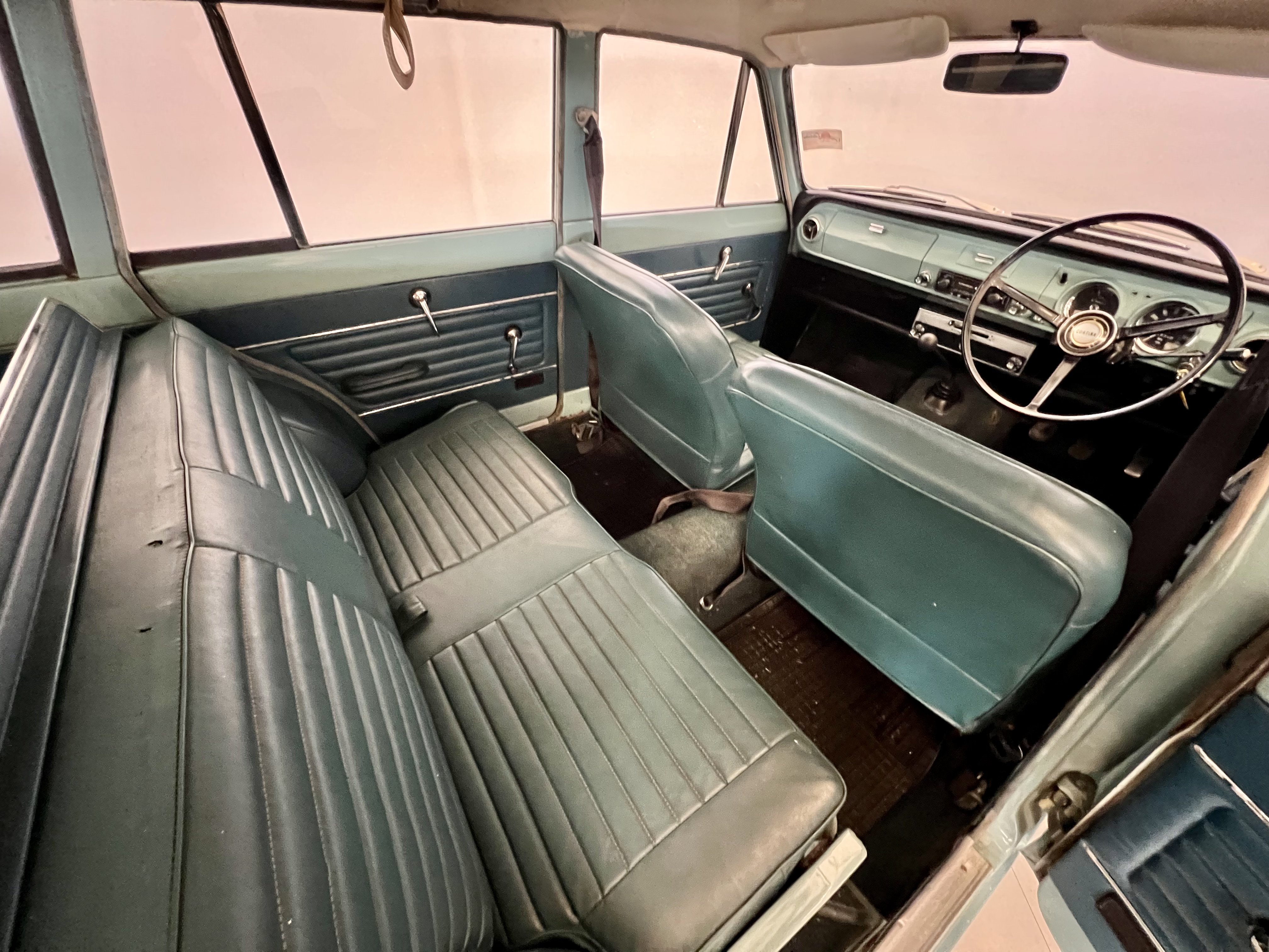 Ford Cortina Super Estate - Image 22 of 35