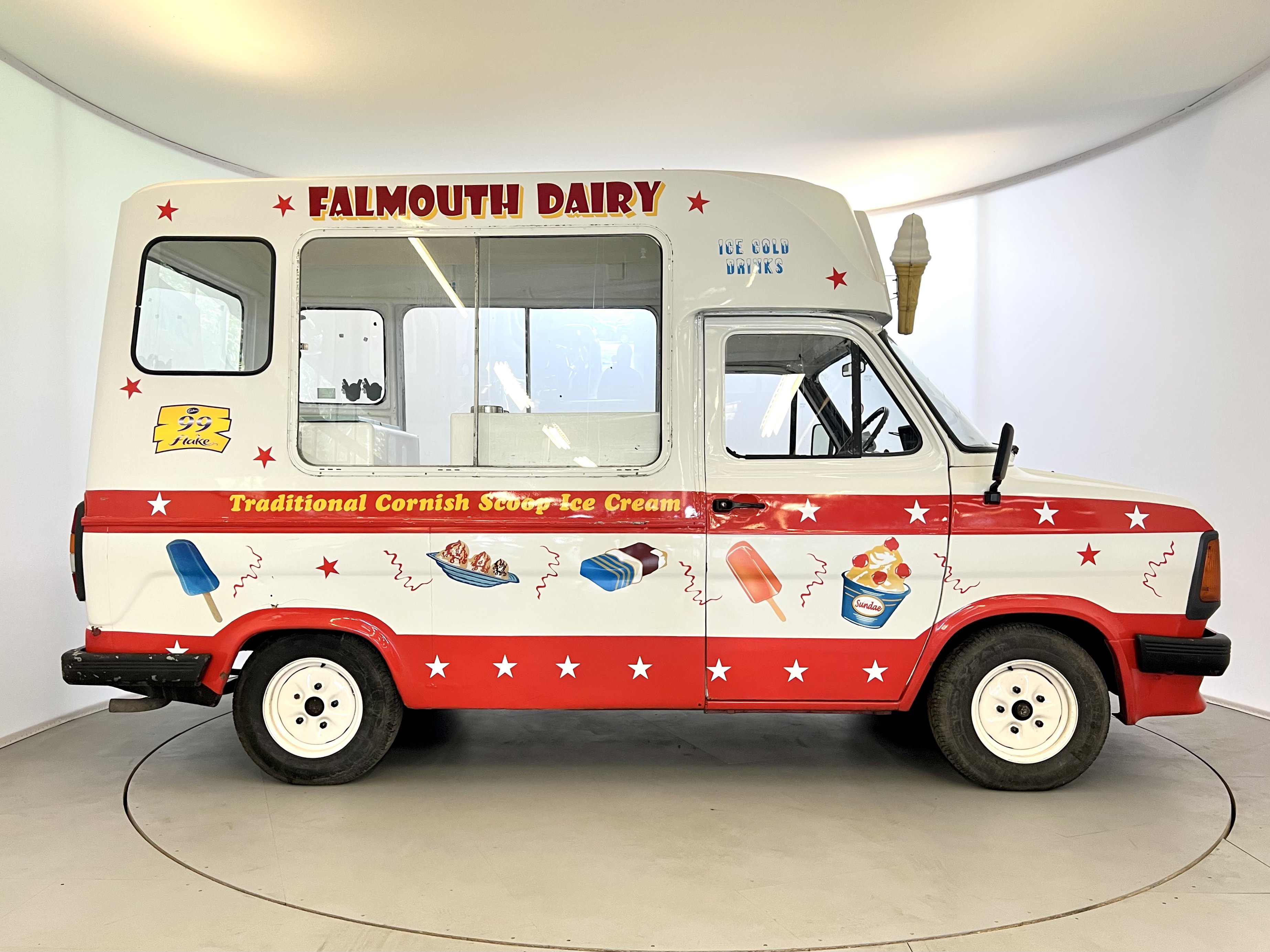 Ford Transit Ice Cream Van - Image 11 of 31