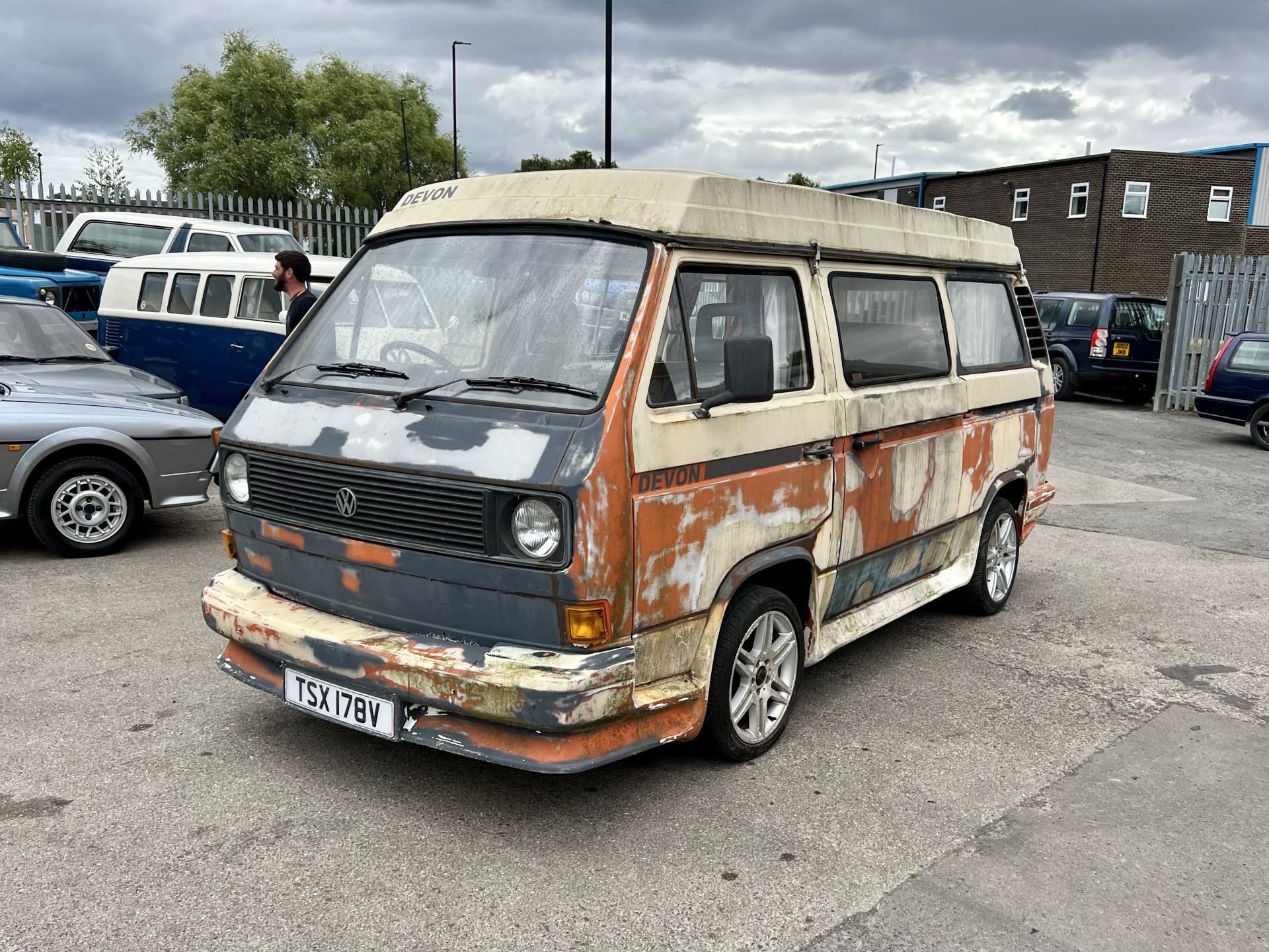 Volkswagen T4 Camper - Image 7 of 12