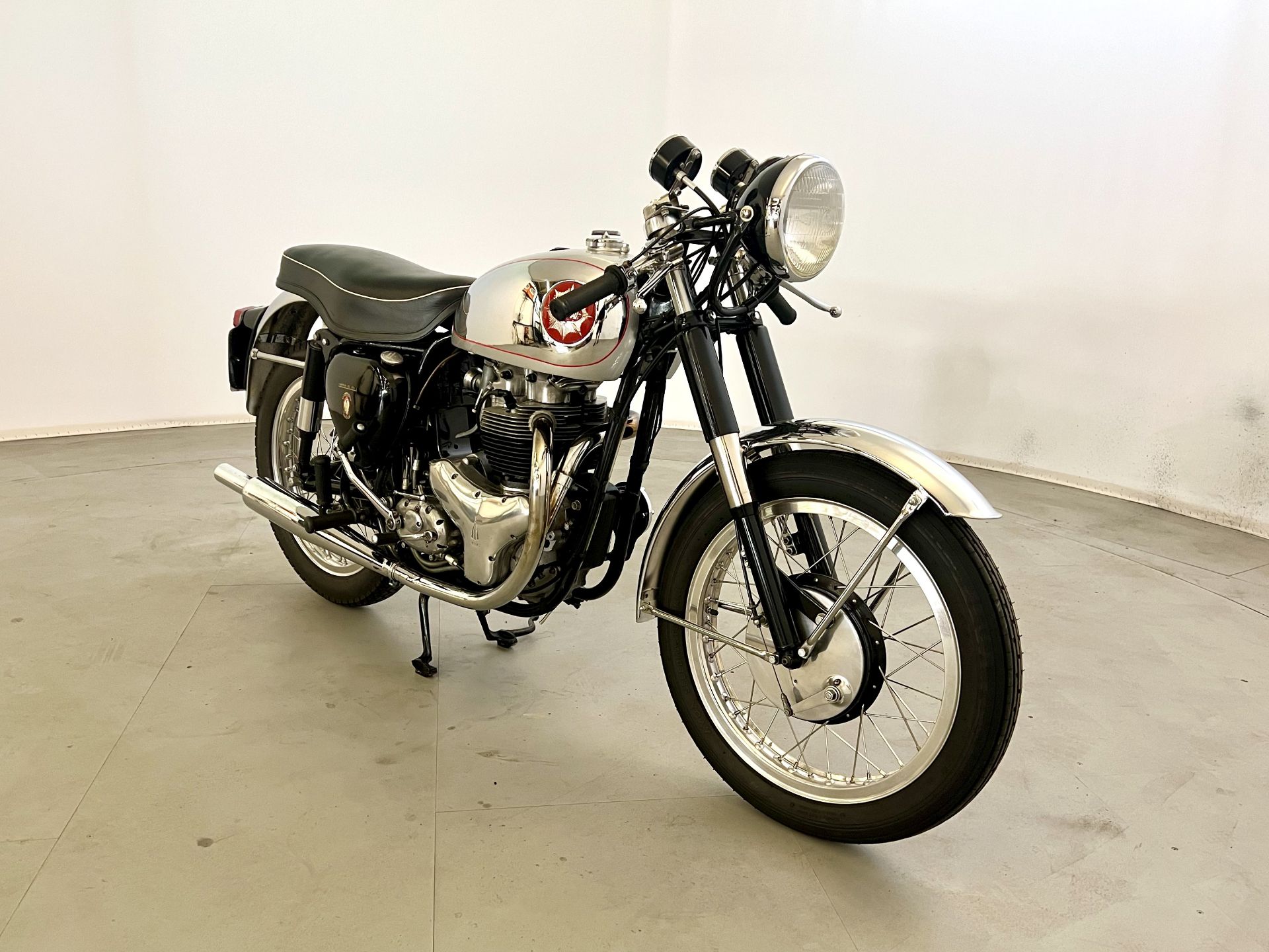 BSA A10 Goldstar - Image 2 of 21