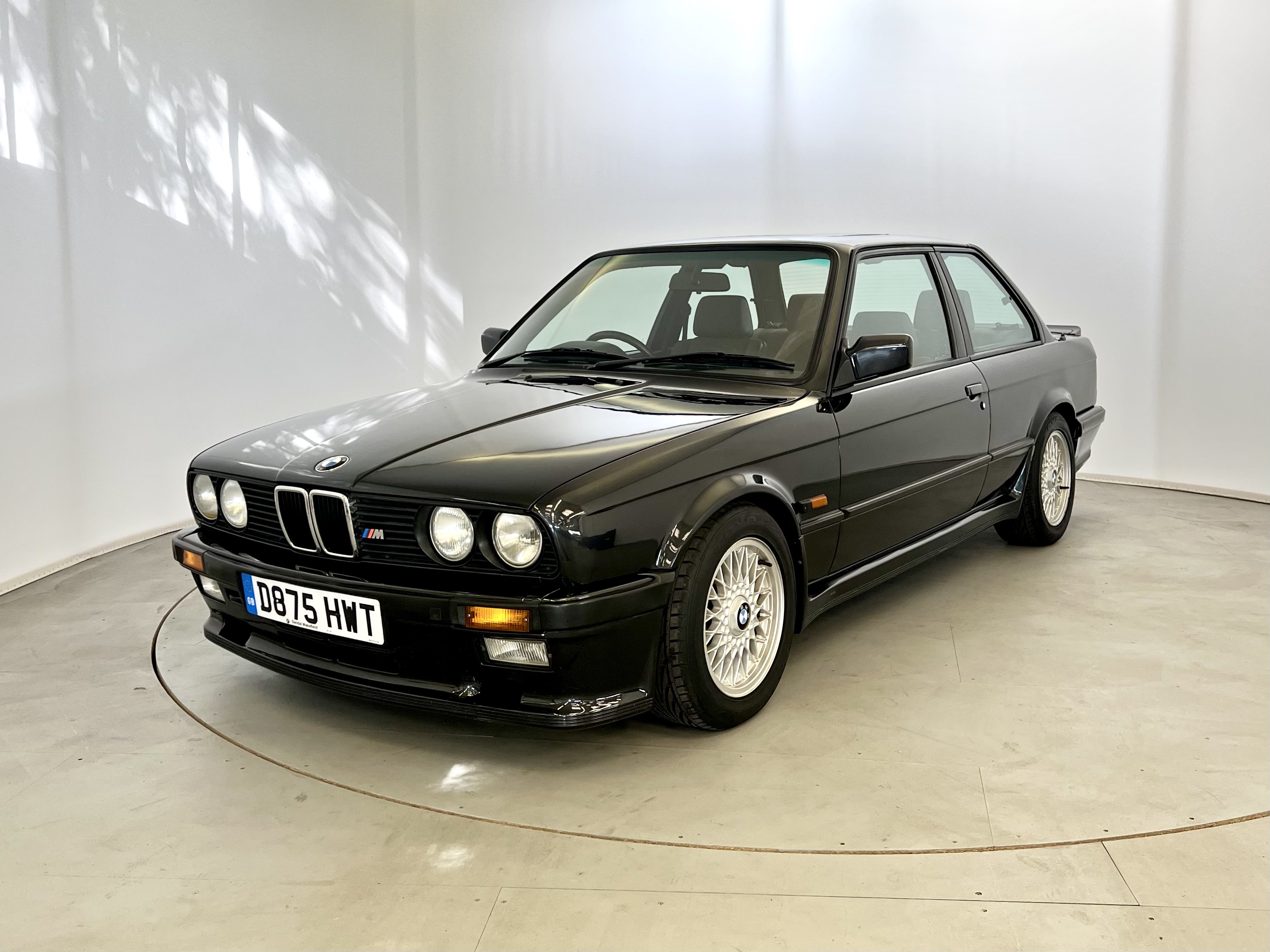 BMW 325i Sport - Image 3 of 33