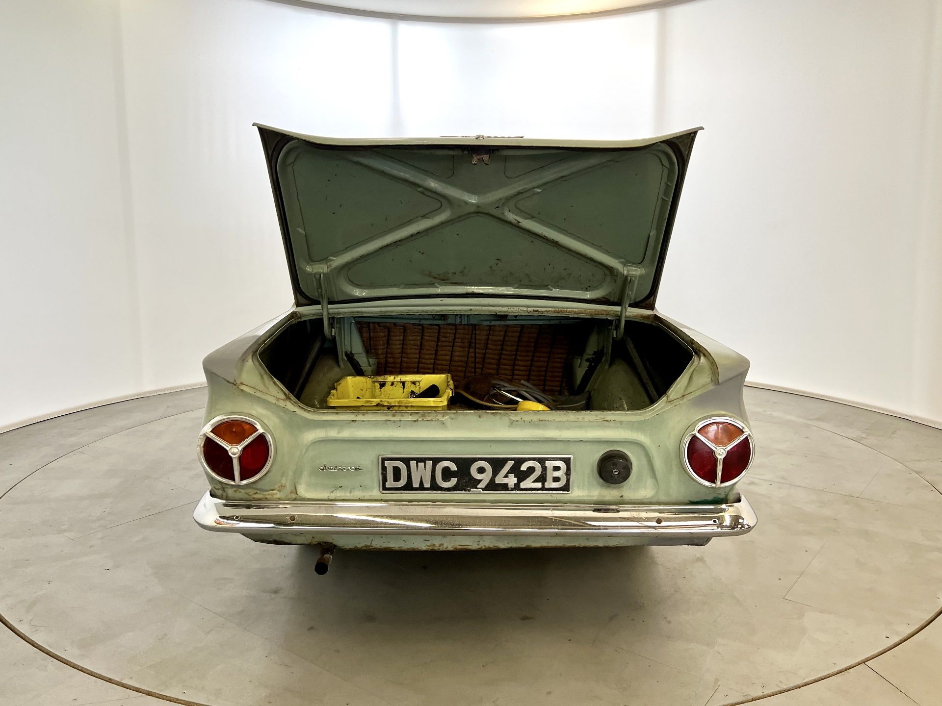 Ford Cortina Deluxe - Image 29 of 31