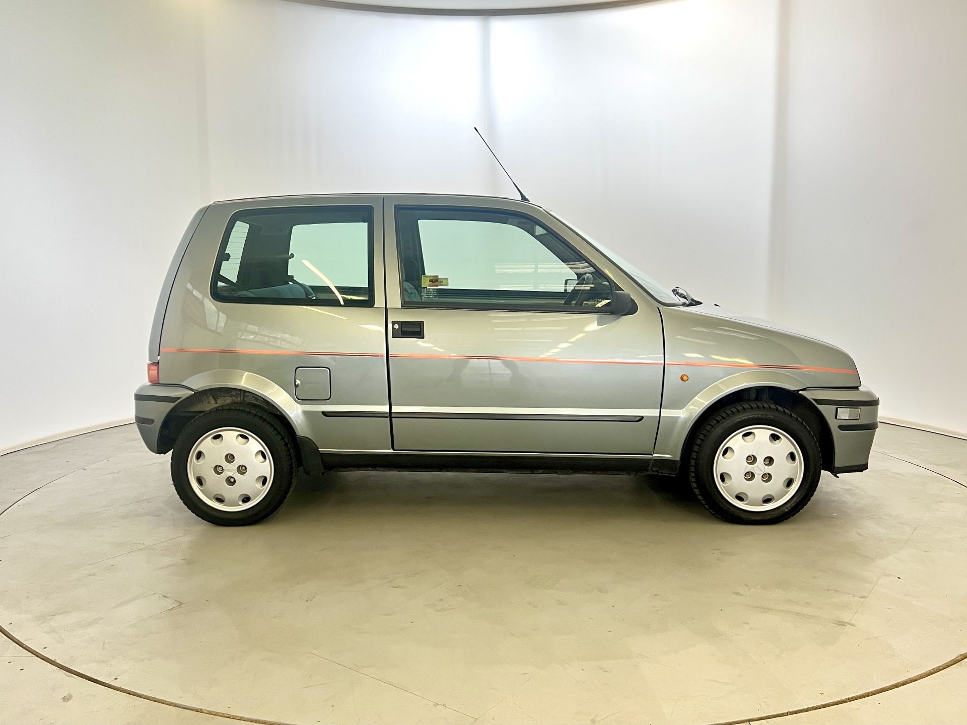 Fiat Cinquecento - Image 11 of 28