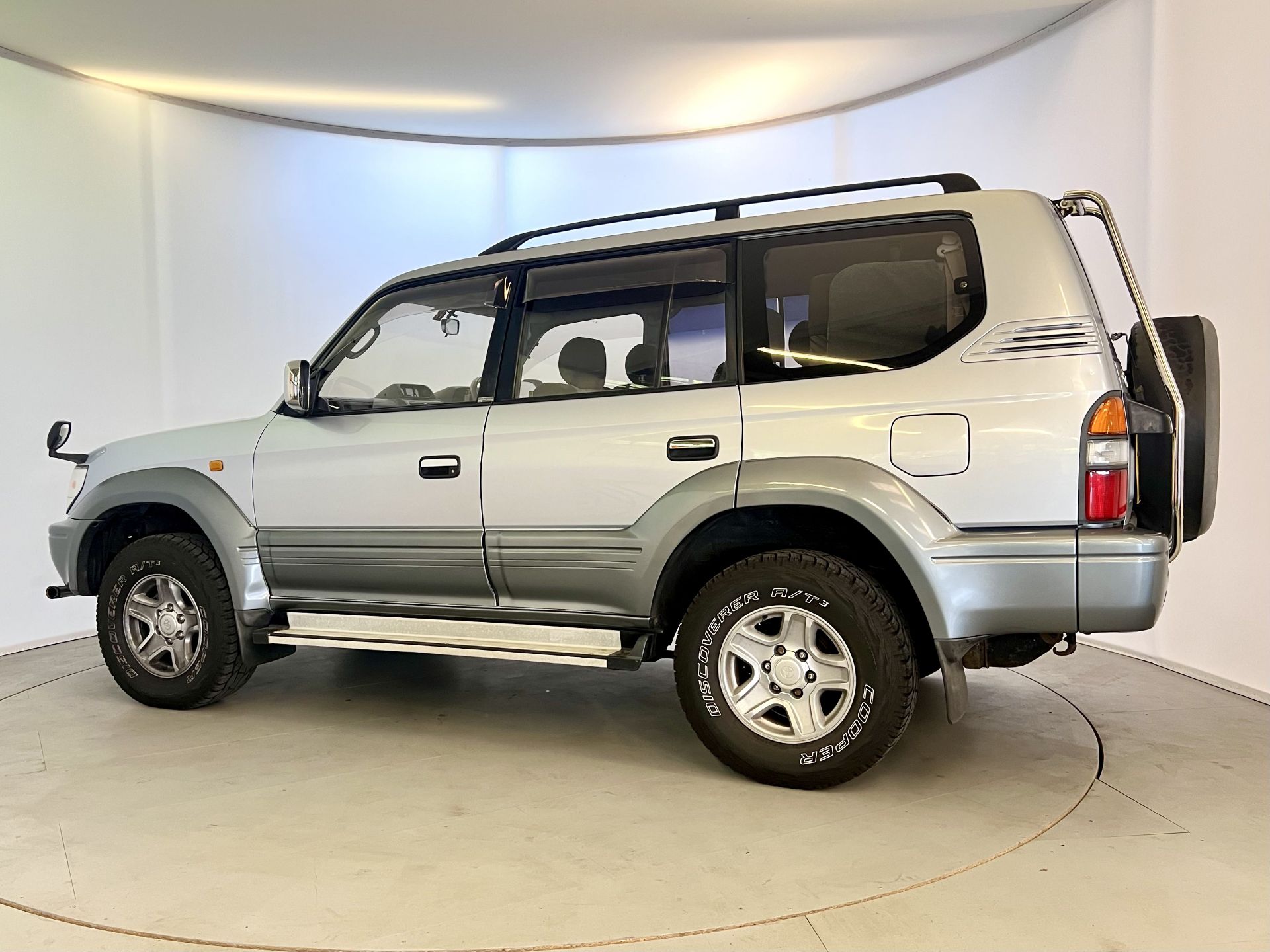 Toyota Landcruiser - Image 6 of 34