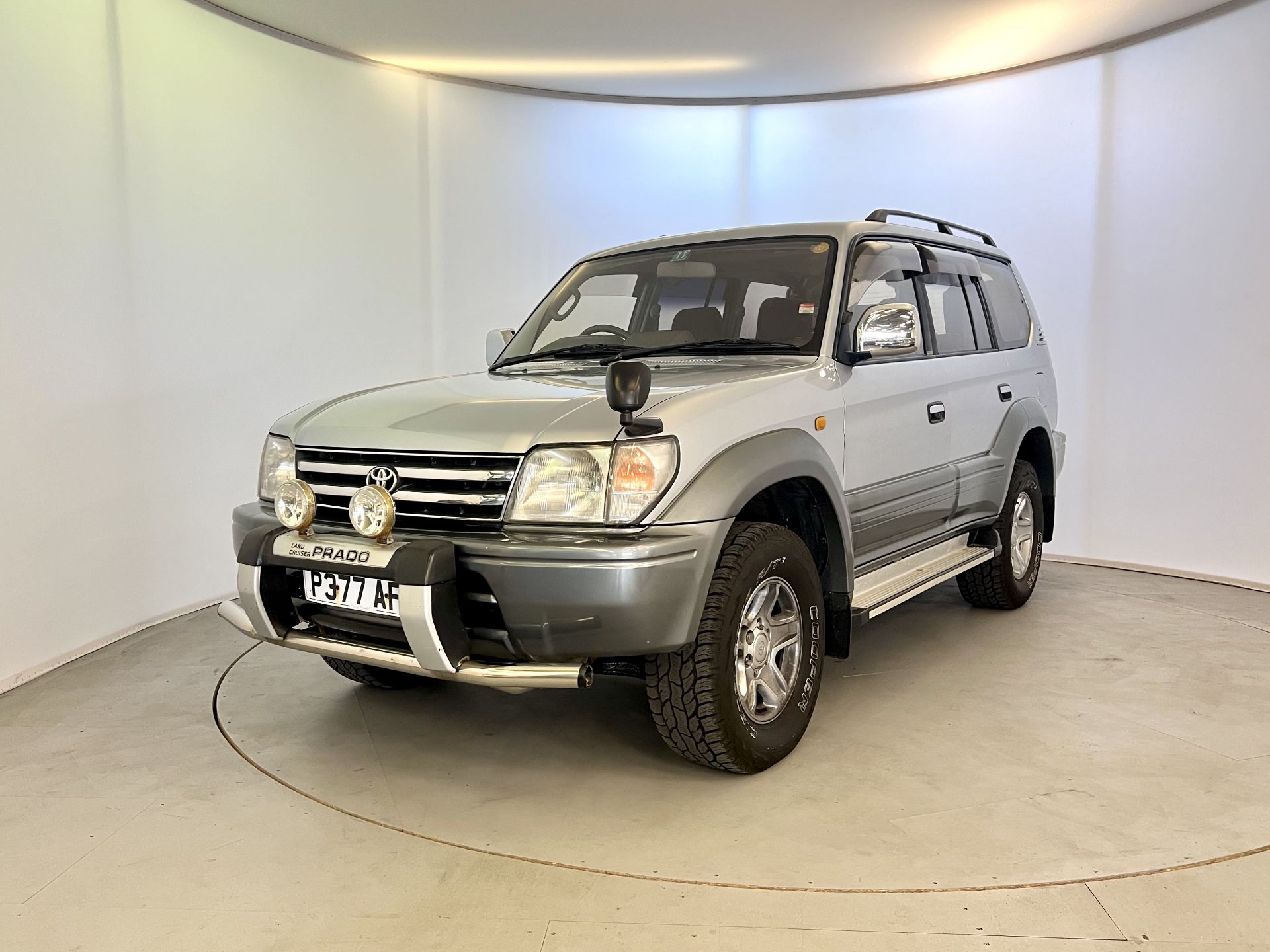 Toyota Landcruiser - Image 3 of 34