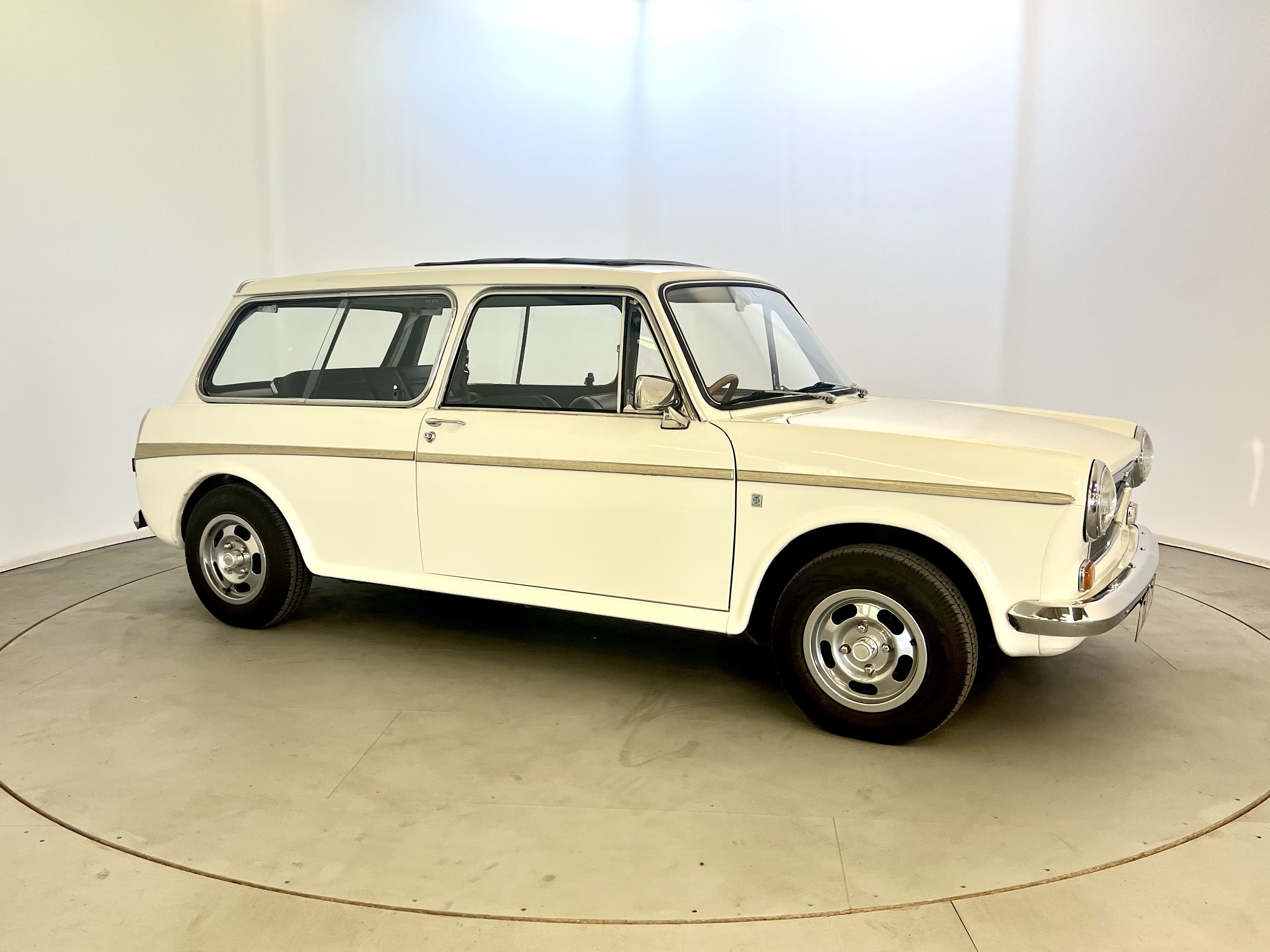 Austin 1300 MK3 Traveller - Image 12 of 30