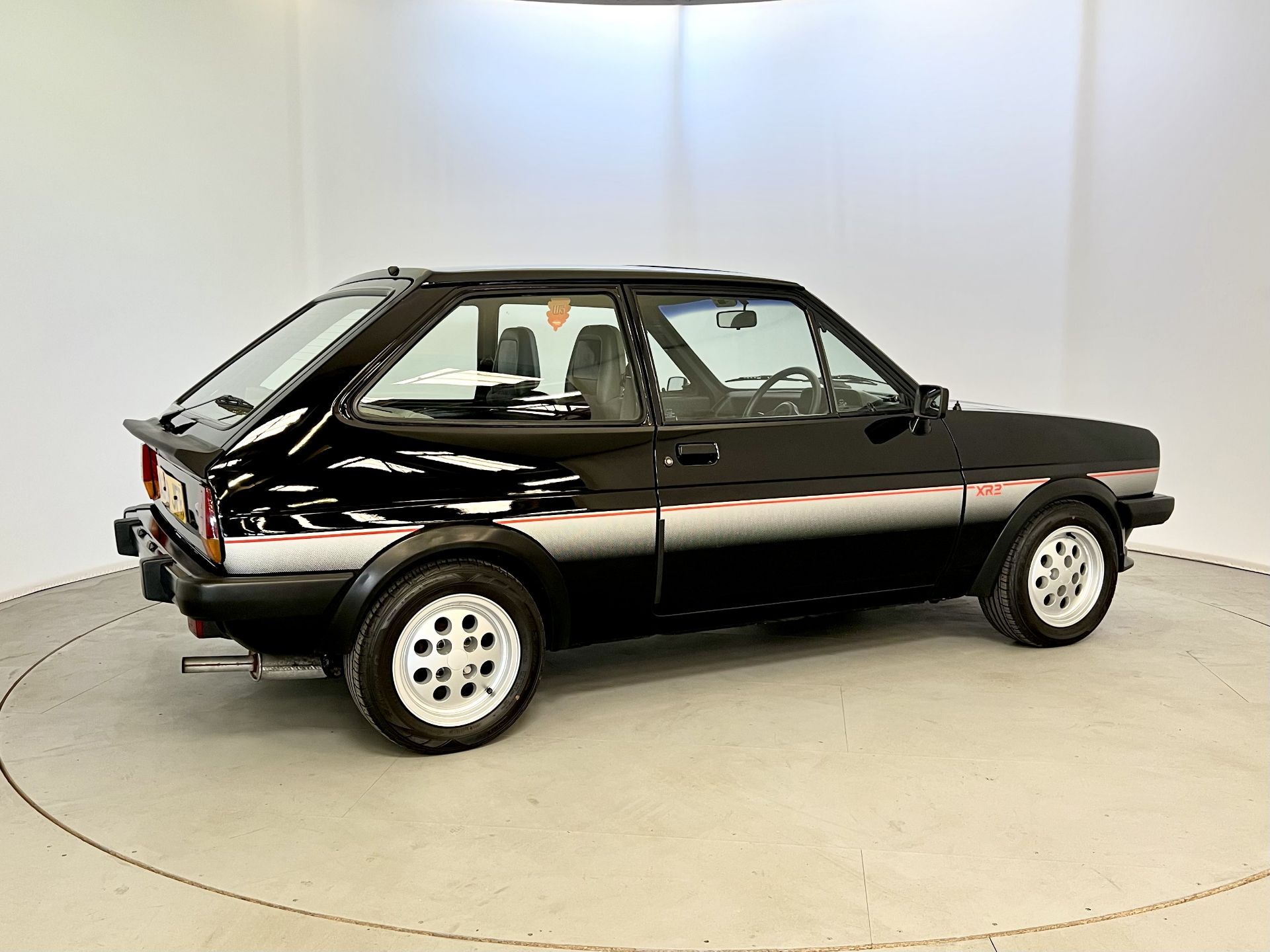 Ford Fiesta XR2 - Image 10 of 33