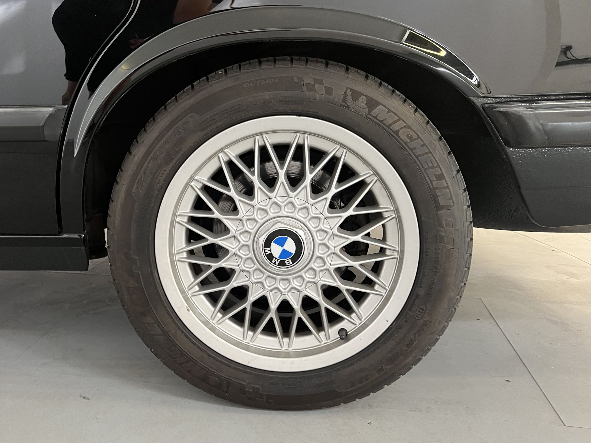 BMW M5 - Image 16 of 41