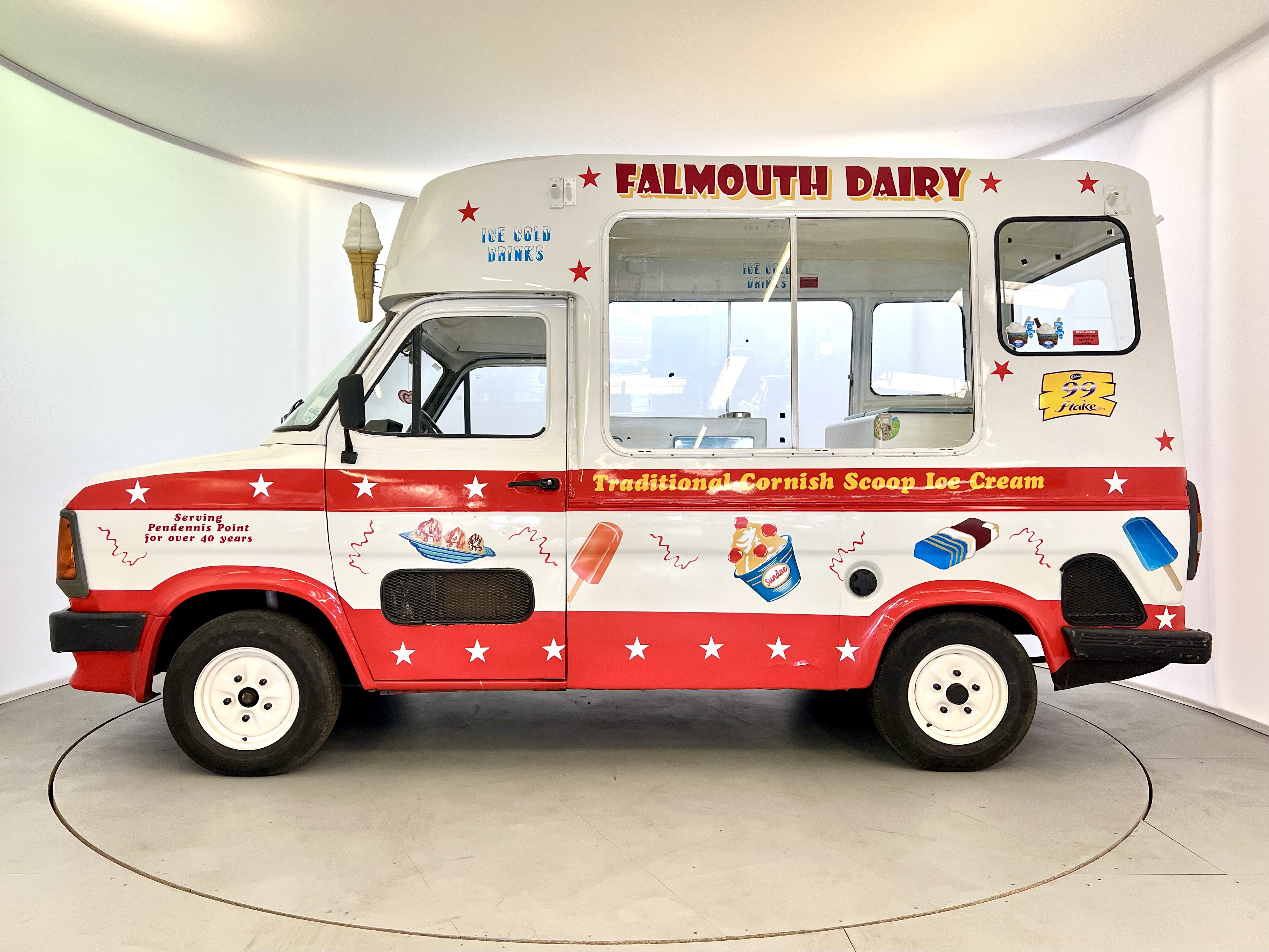 Ford Transit Ice Cream Van - Image 5 of 31