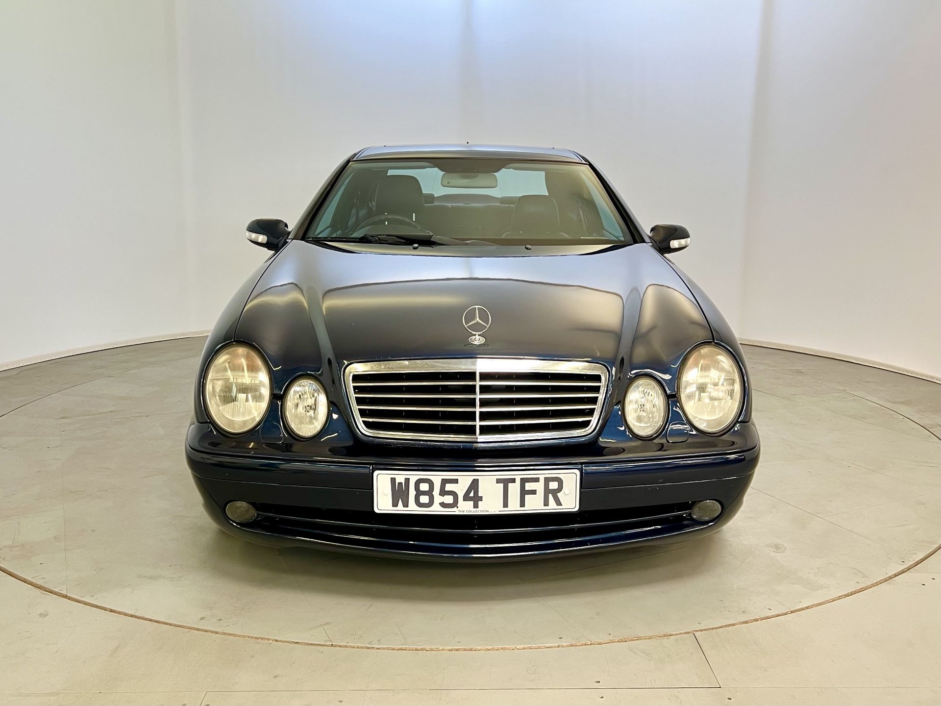 Mercedes-Benz CLK 55 AMG - Image 2 of 31