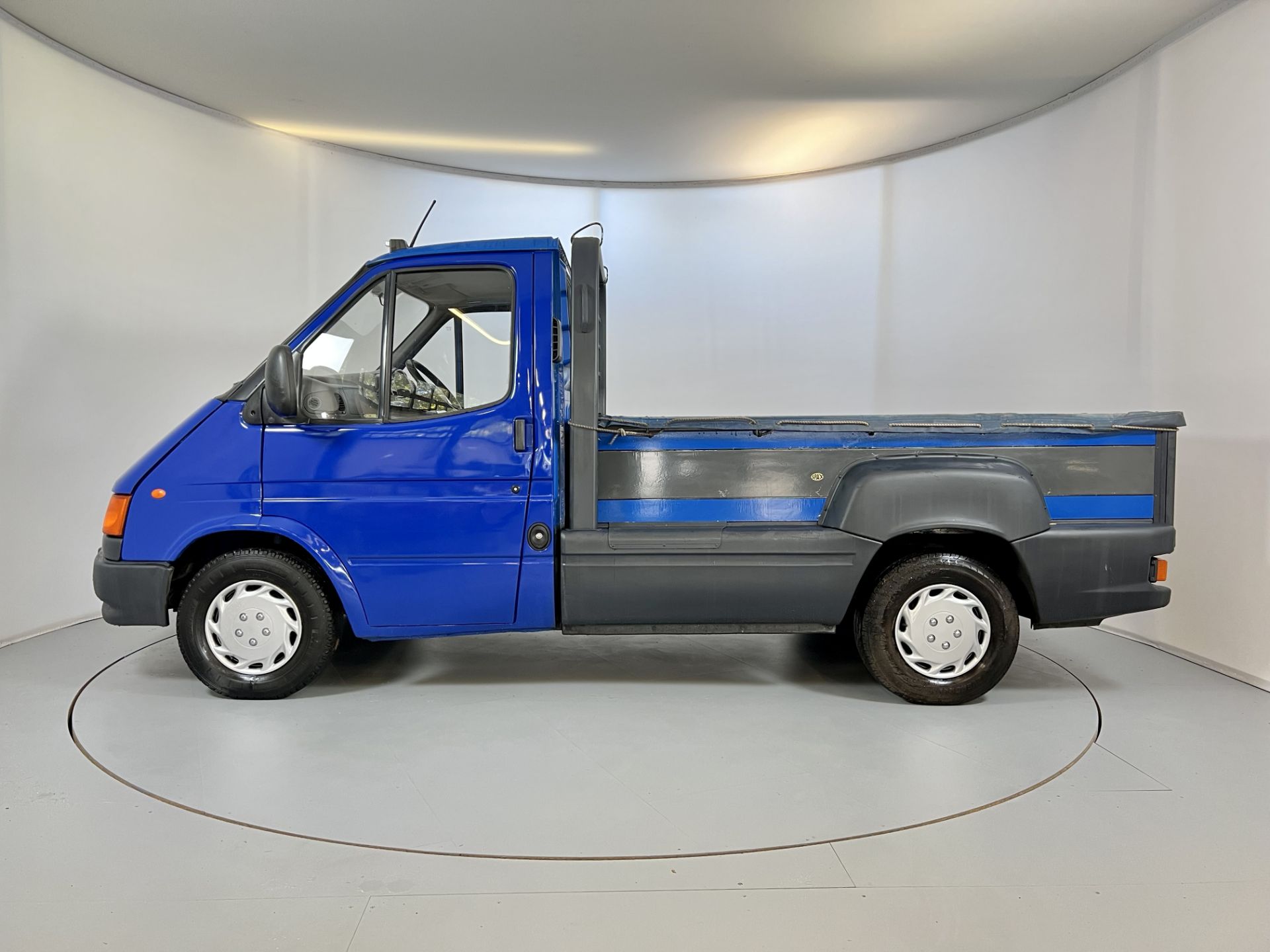 Ford Transit Flareside - Image 5 of 22