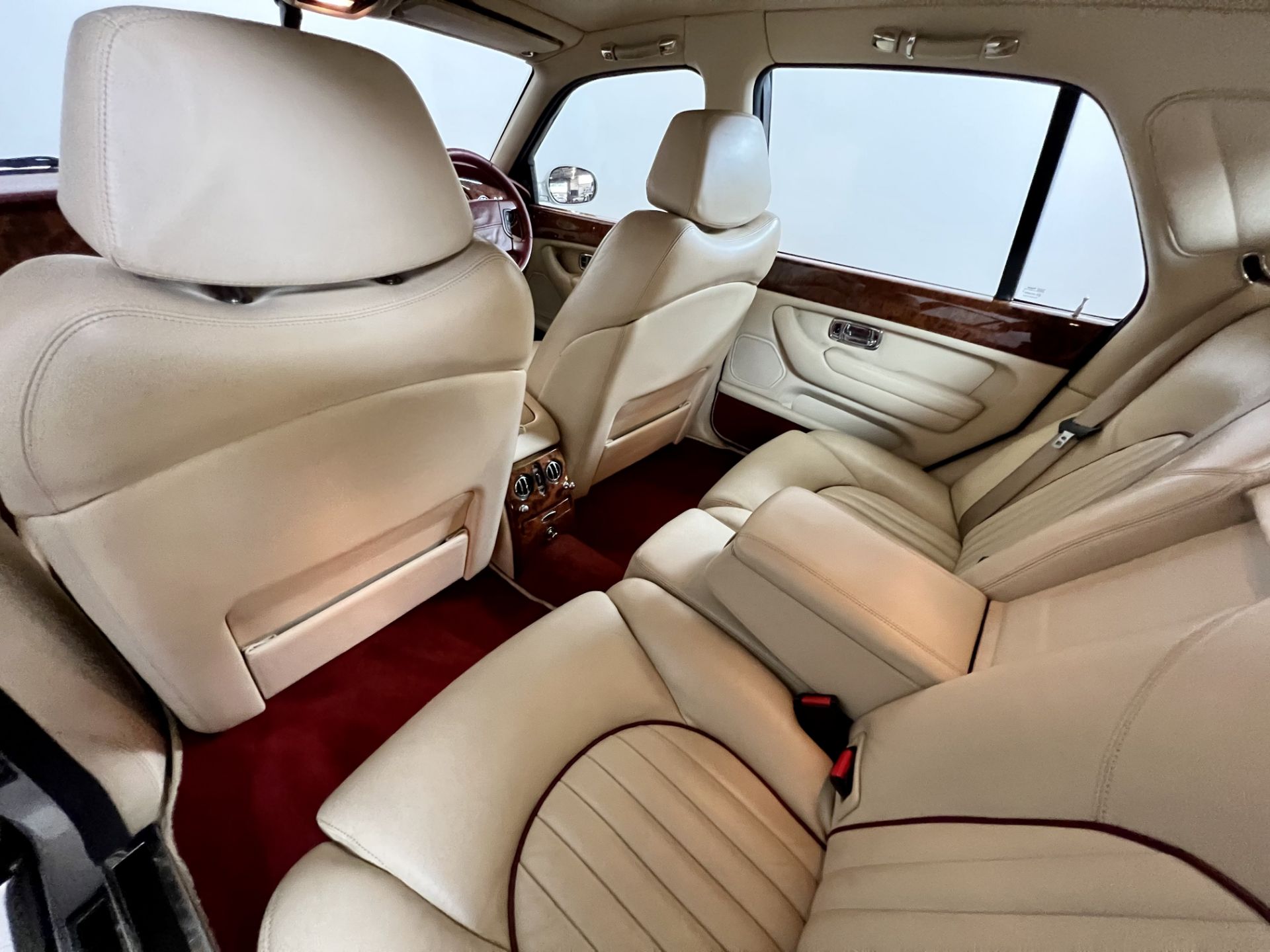 Bentley Arnage - Image 23 of 34