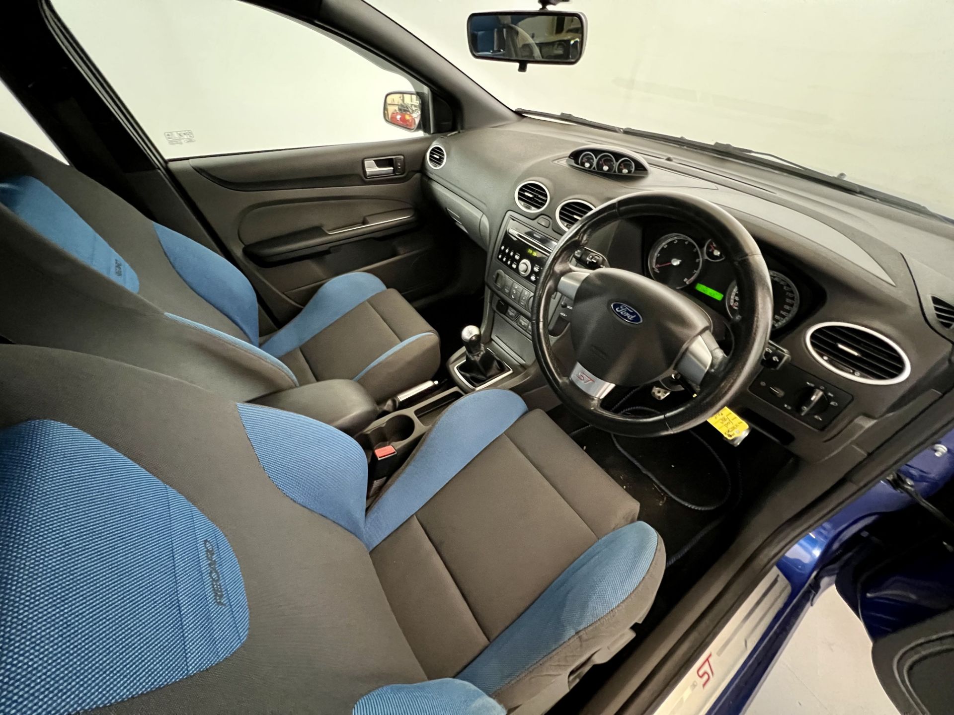 Ford Focus ST - Image 19 of 35