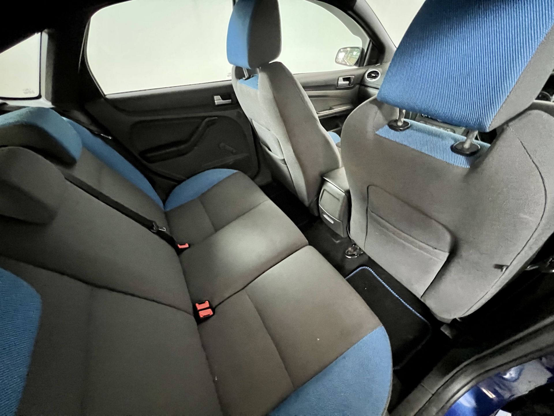 Ford Focus ST - Image 22 of 35