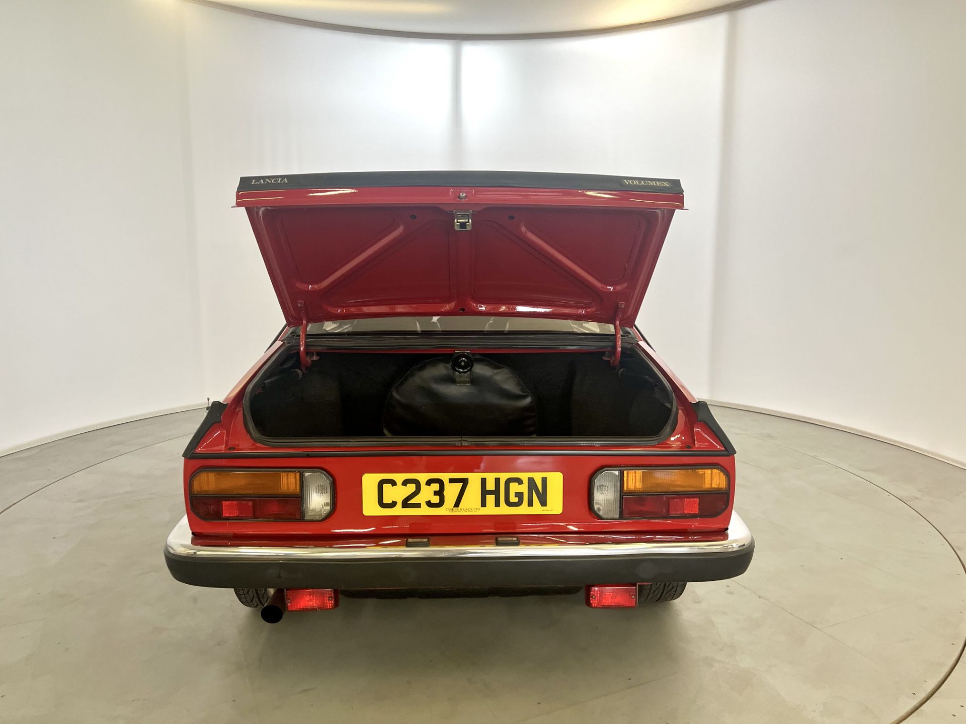 Lancia Beta Volume X Guy Croft - Image 27 of 33