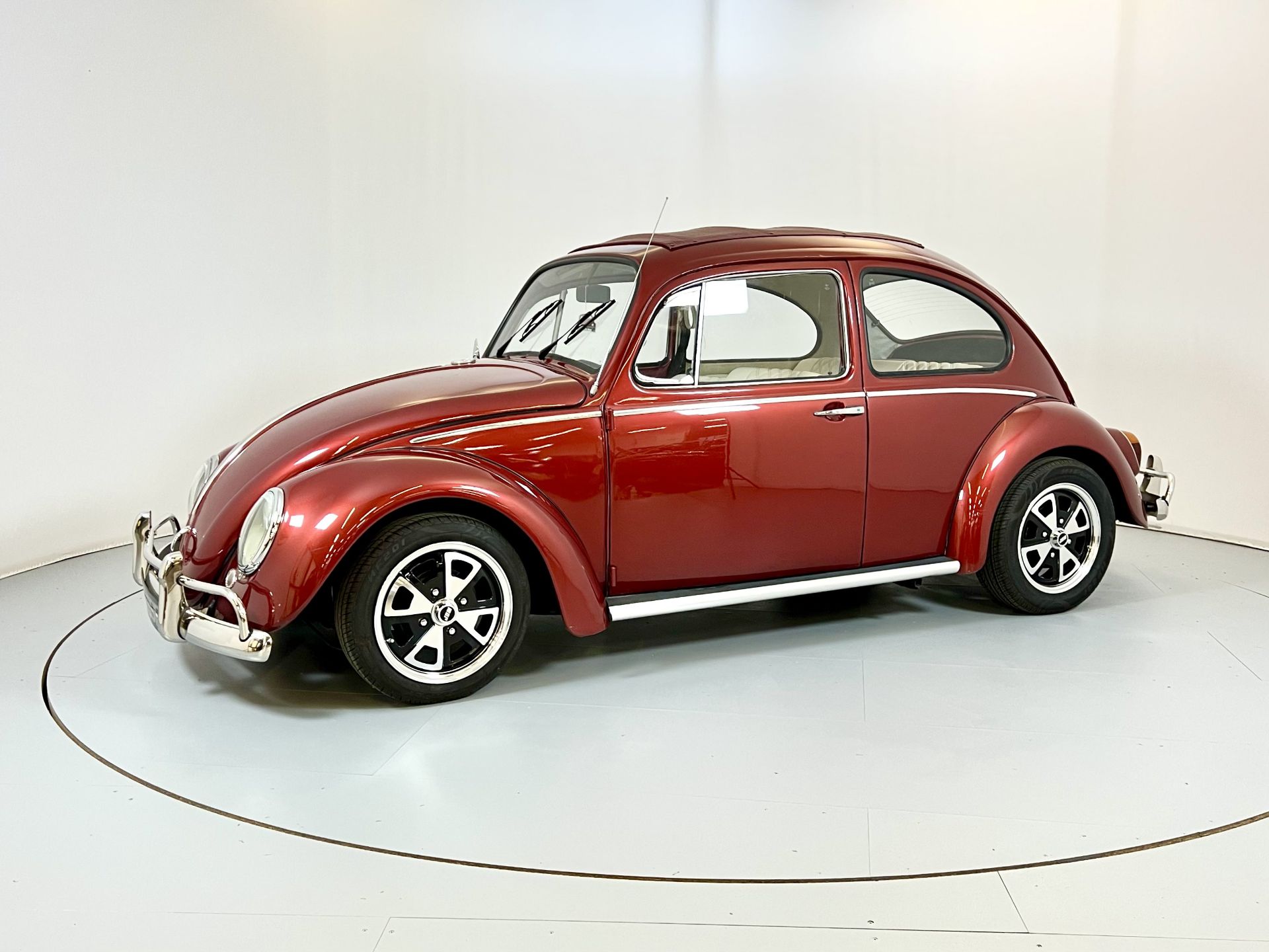Volkswagen Beetle - Image 4 of 29