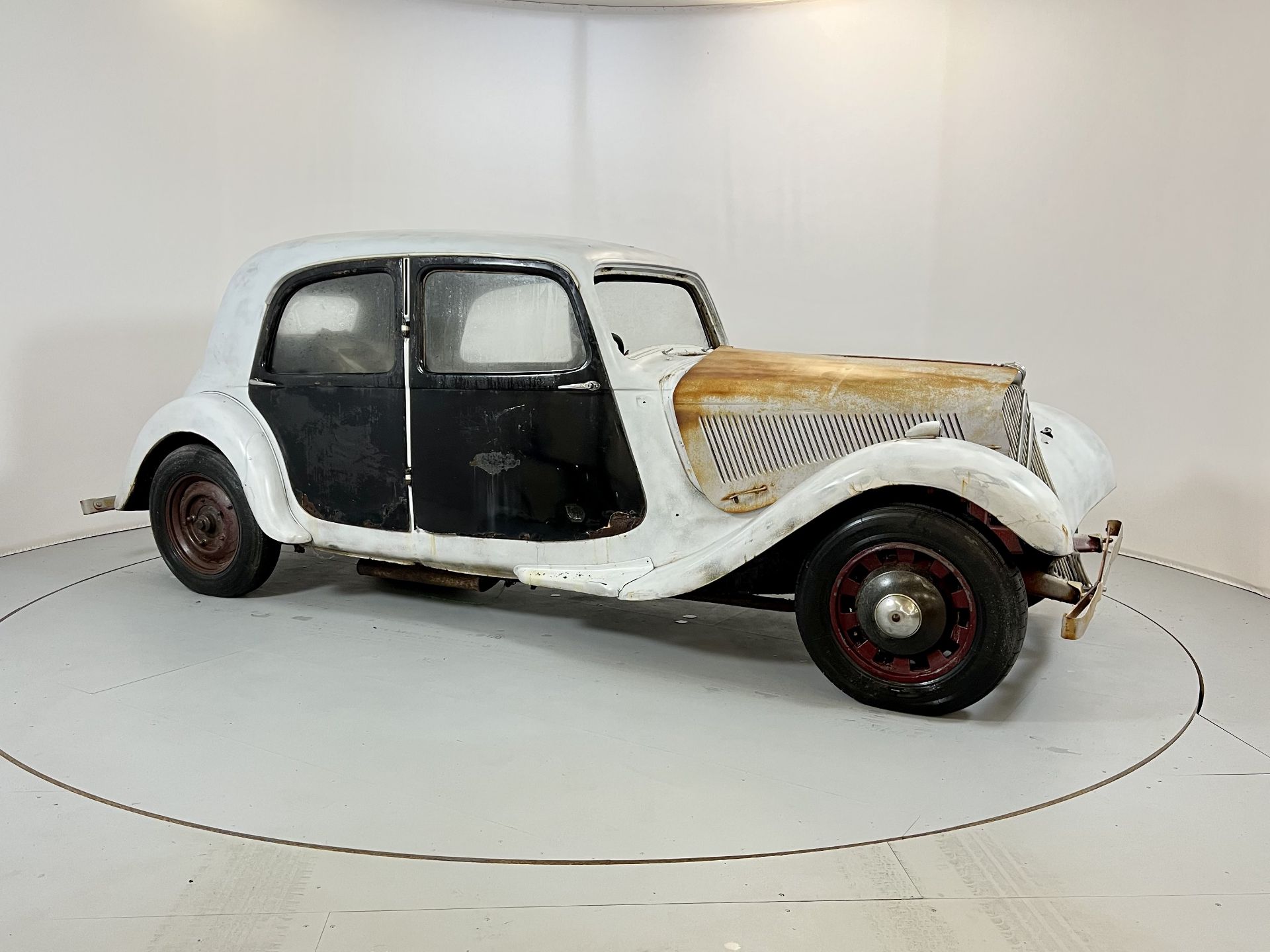 Citroen Traction Avant - Image 12 of 18