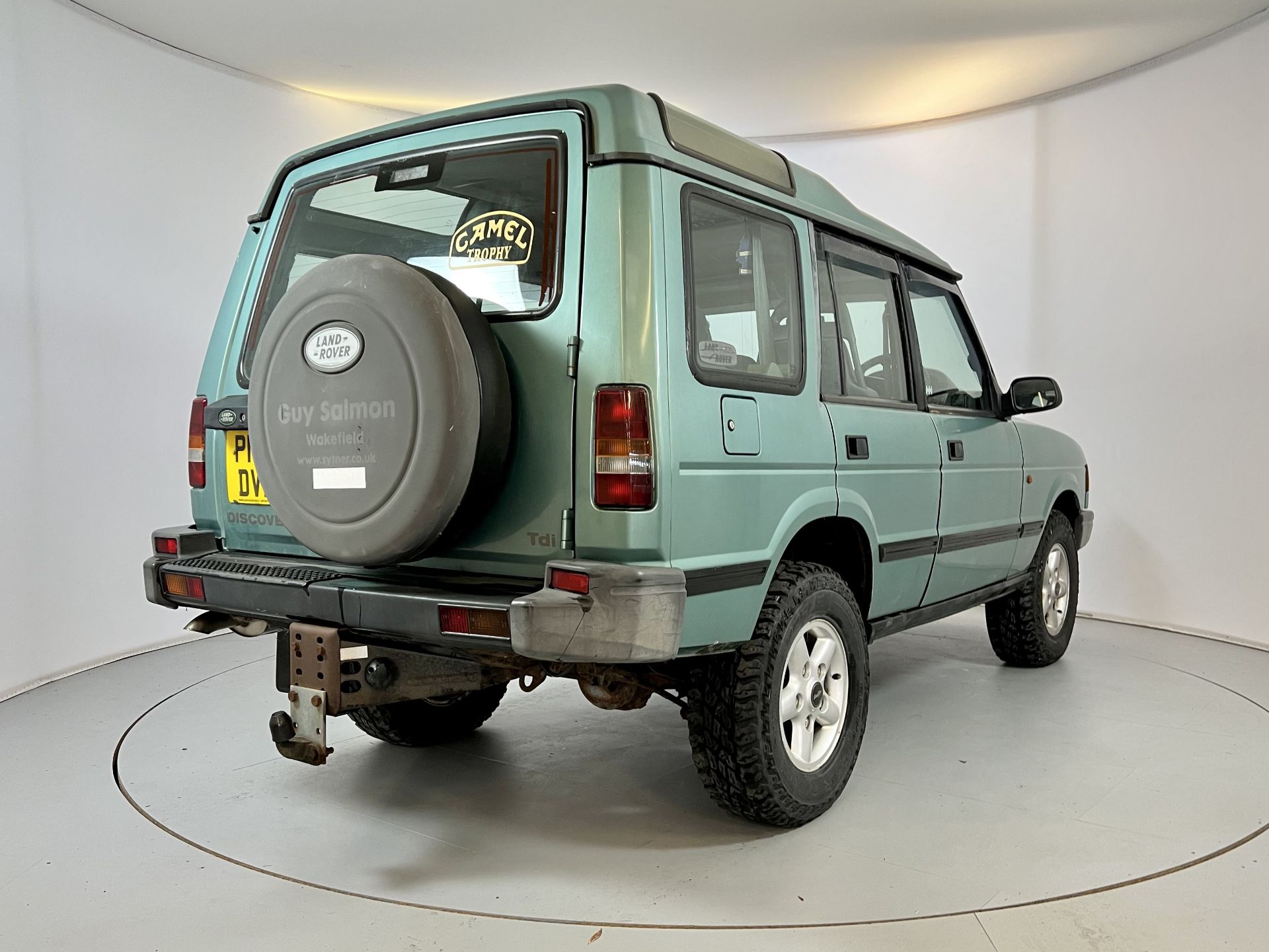 Land Rover Discovery - Image 9 of 34