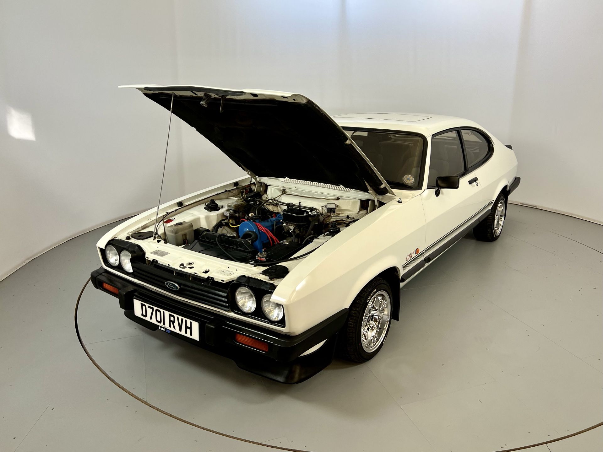 Ford Capri 2.0 Laser - Image 30 of 31