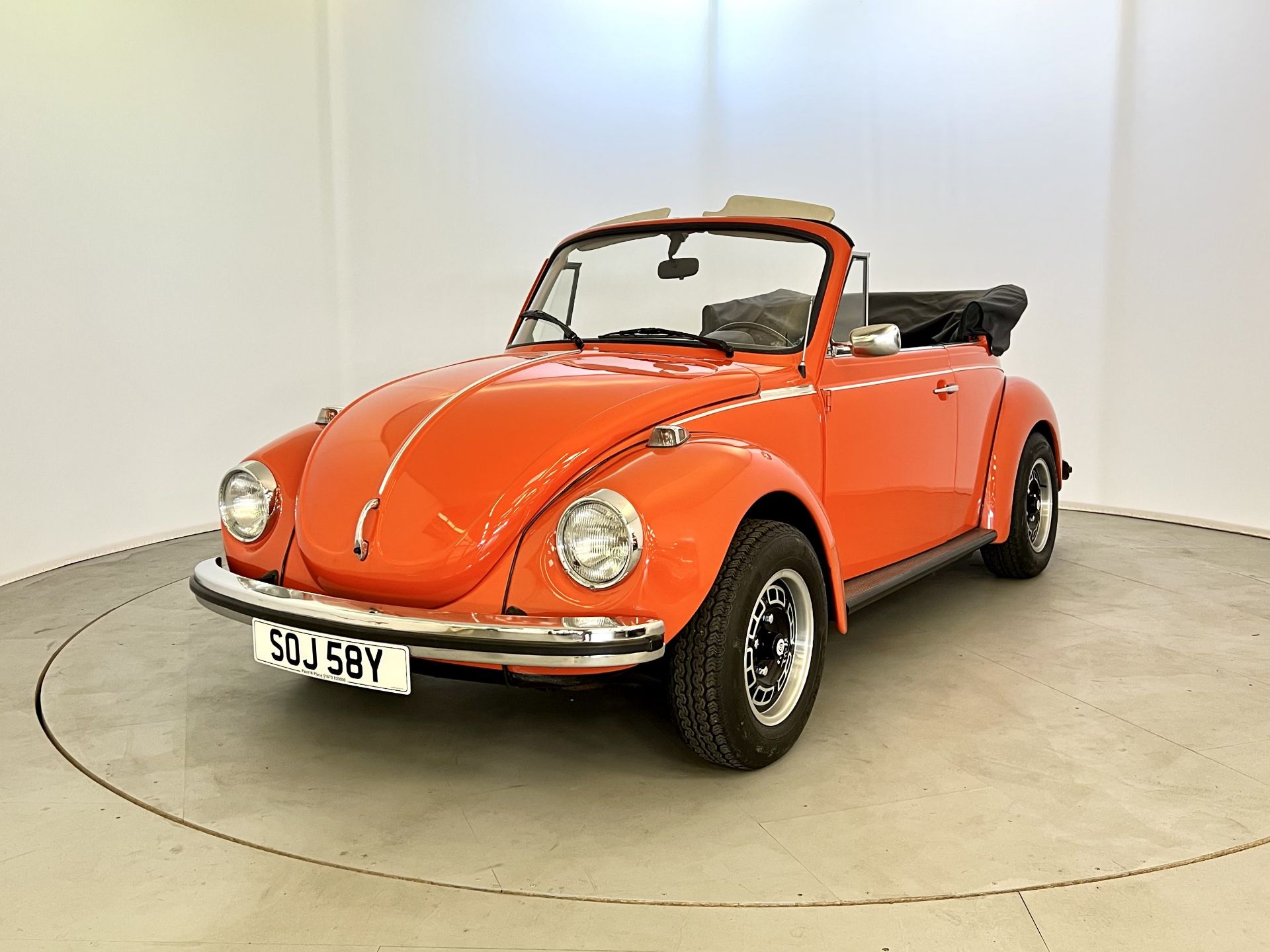 Volkswagen Beetle Cabriolet - Image 3 of 33