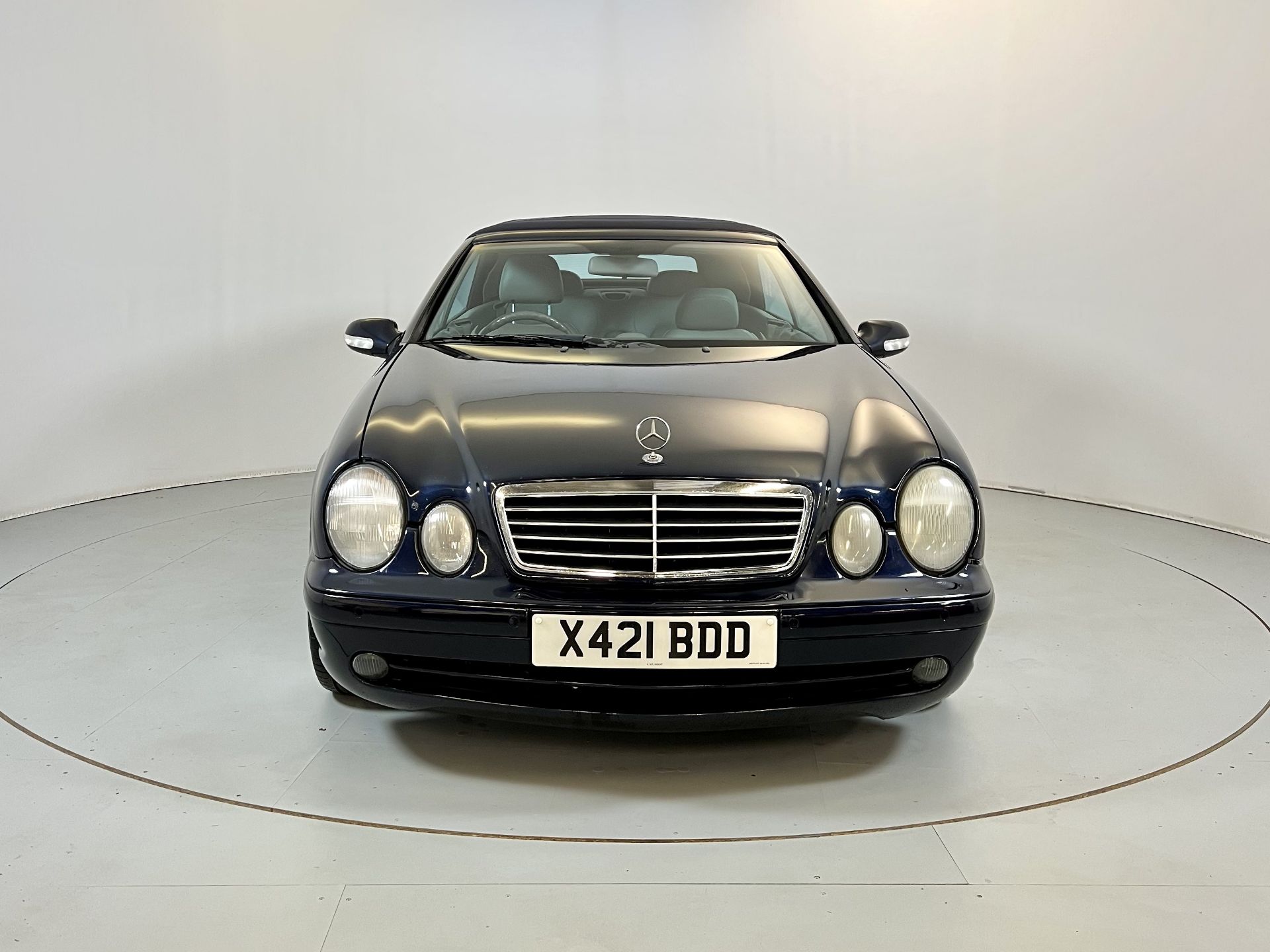 Mercedes-Benz CLK430 Cabriolet - Image 2 of 28