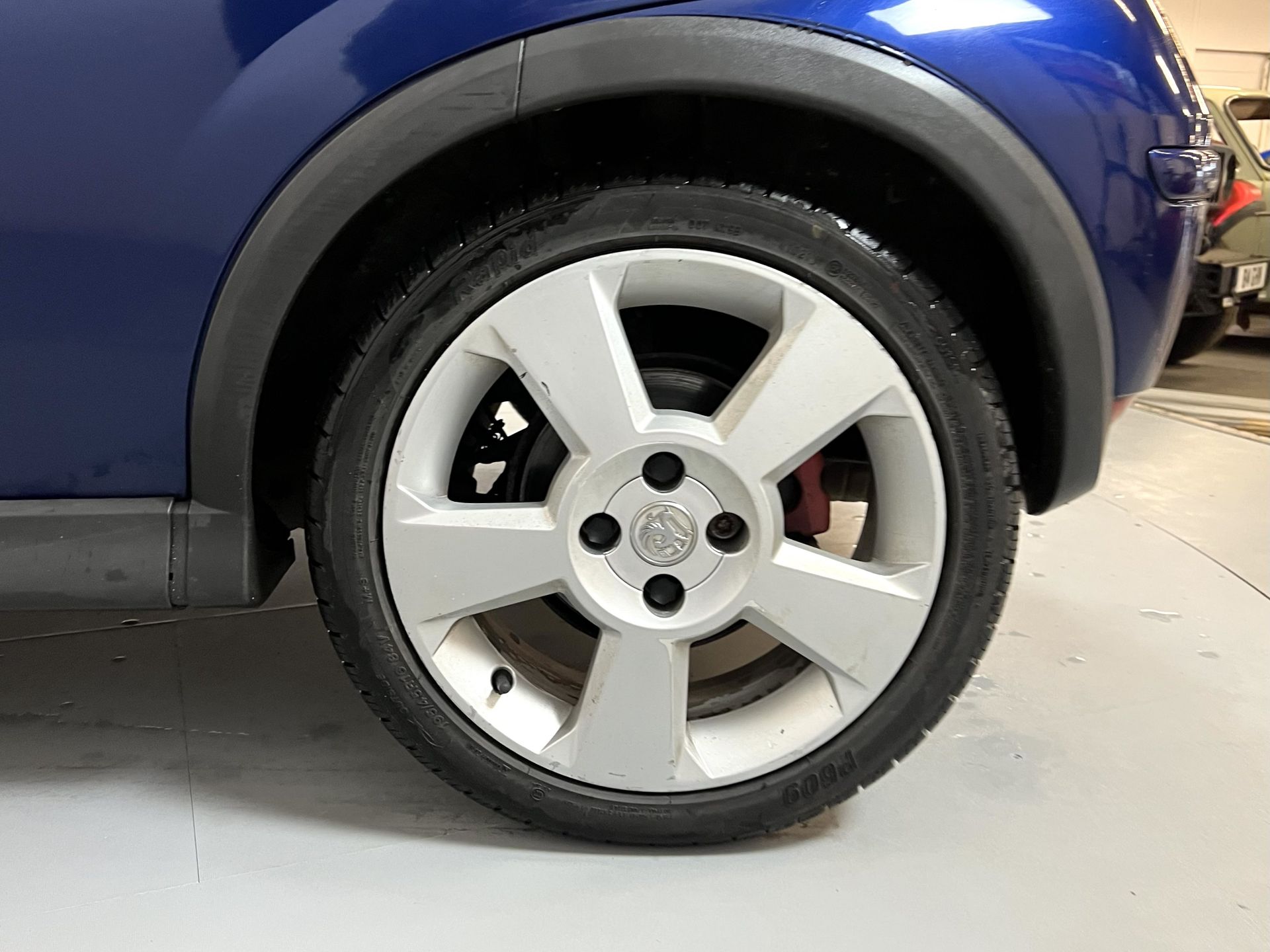 Vauxhall Corsa 1.8 SRI - Image 15 of 28